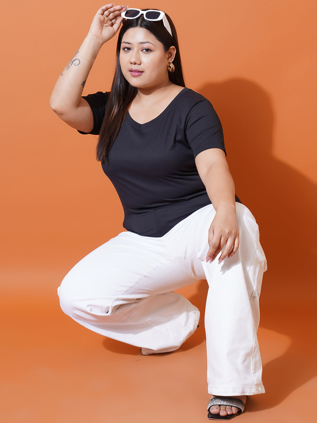 Women Plus Size Black Slim Fit Round Neck T-shirt