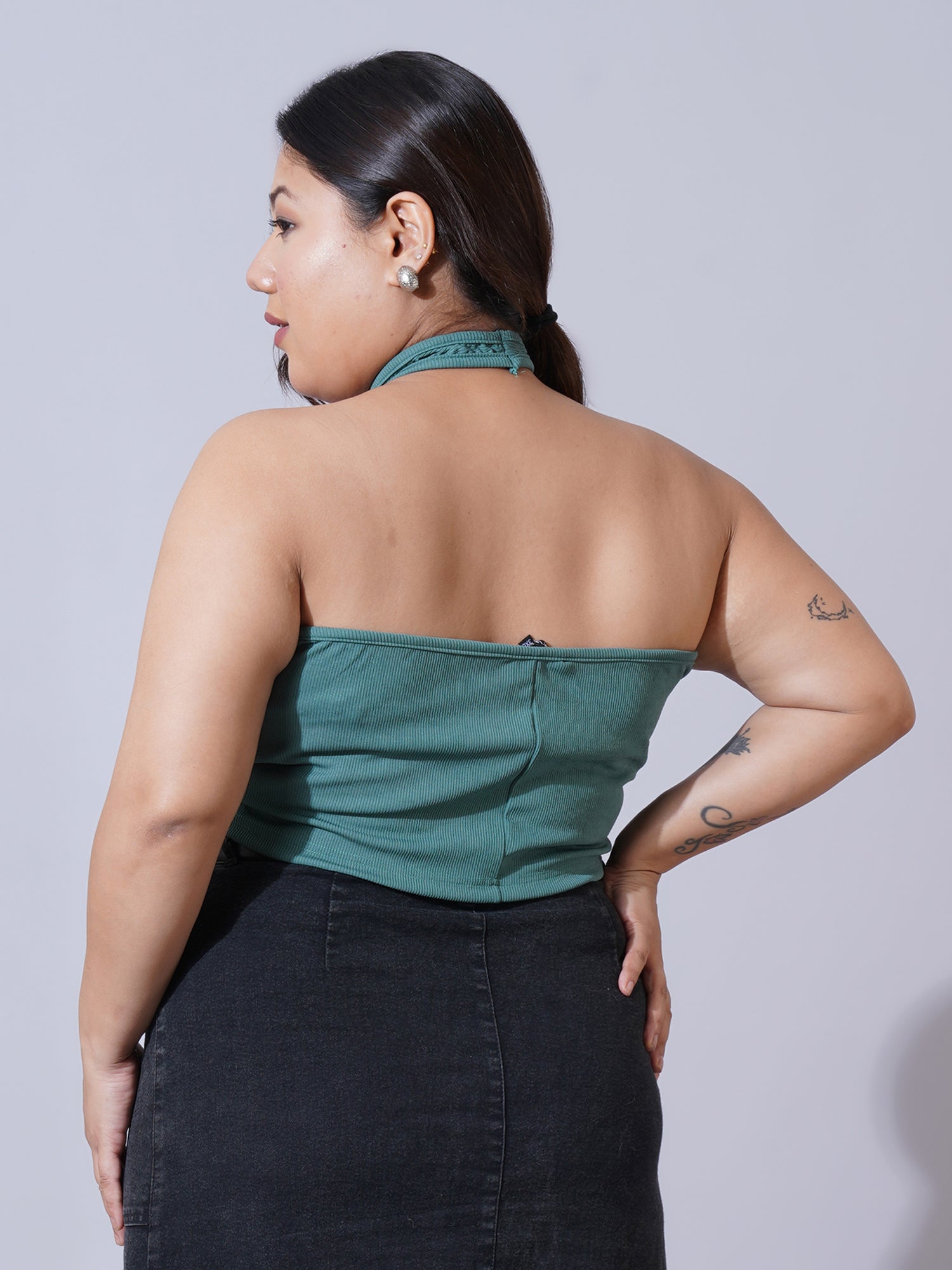 Women Plus Size Sea Green Keyhole Neck Crepe Fitted Crop Top
