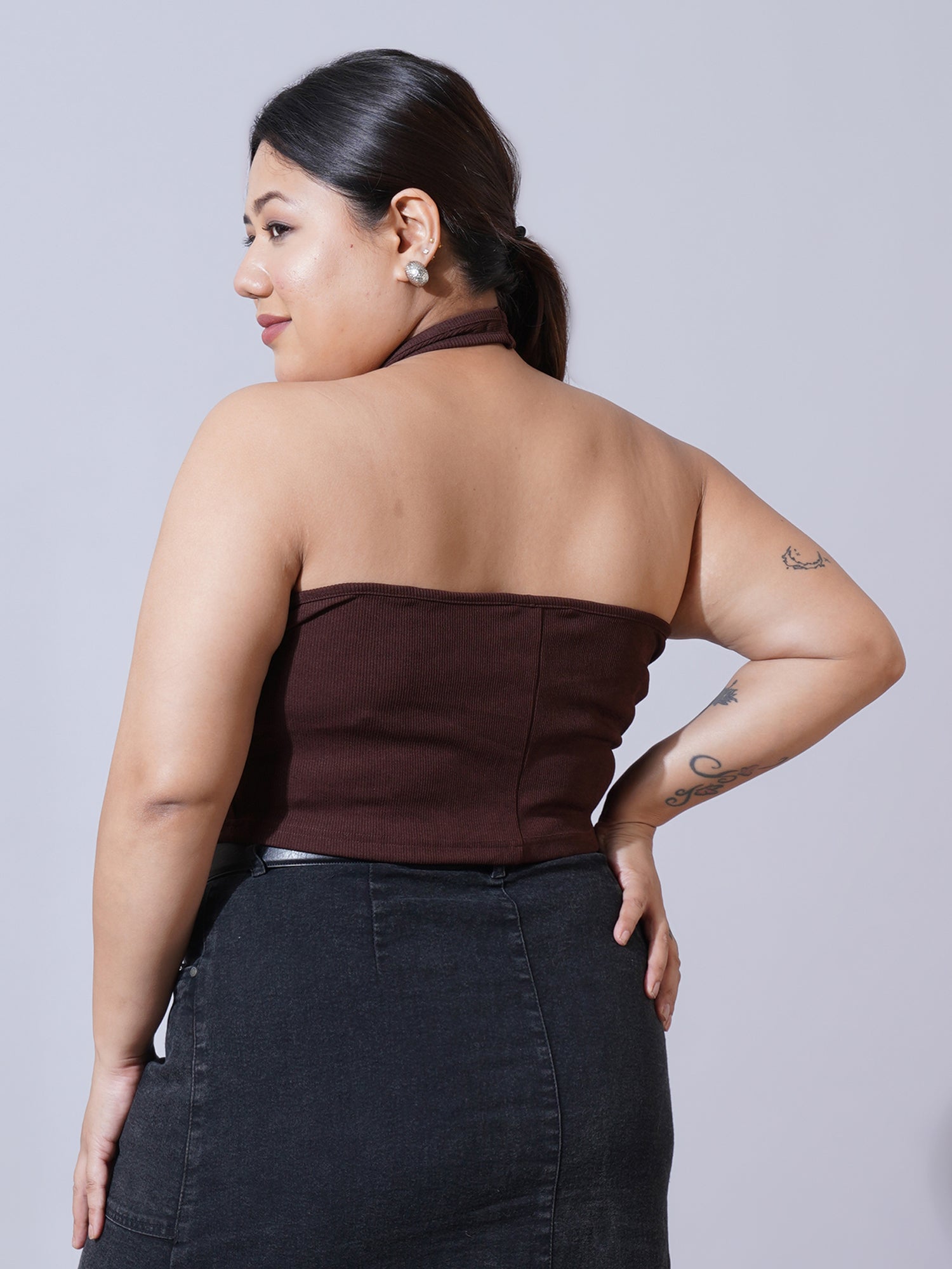 Women Plus Size Brown Keyhole Neck Crepe Fitted Crop Top