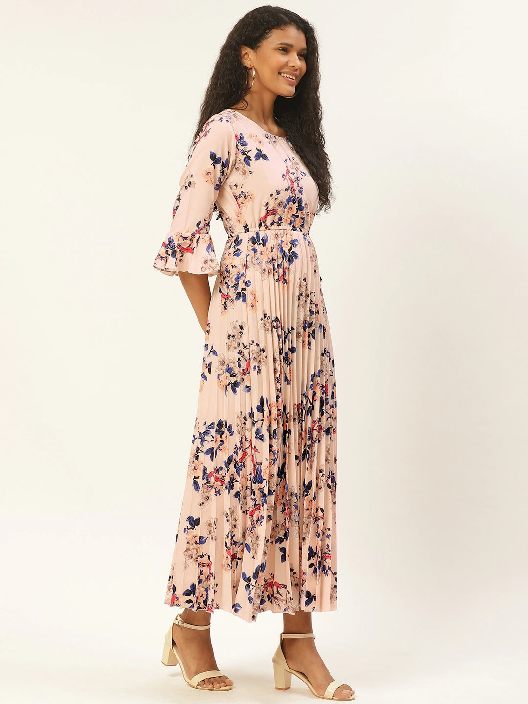 Women Peach-Coloured & Blue Floral Print Accordion Pleated Maxi Dress