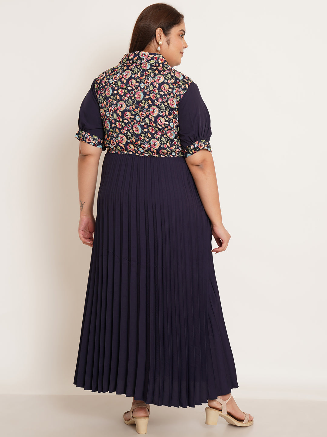 Women Plus Size Floral Printed Crepe Maxi Dress