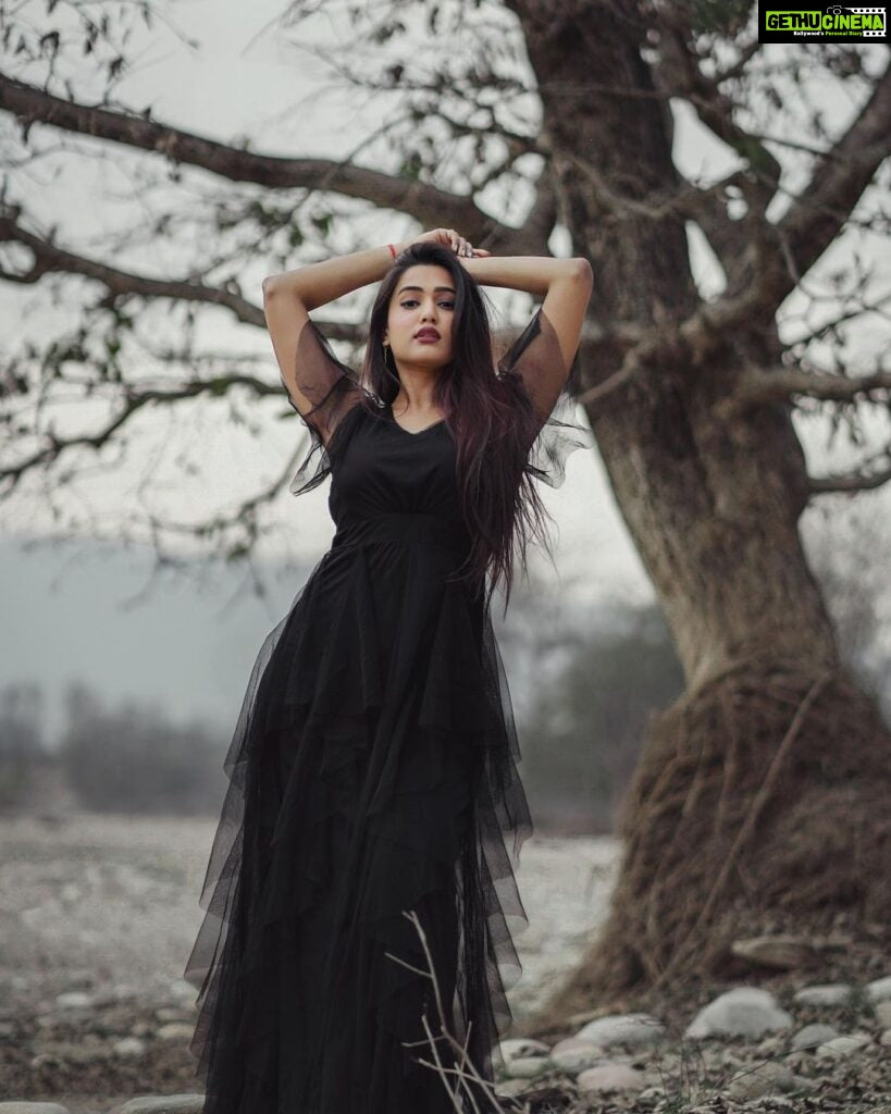 Women Stylish Black Sleek Dress