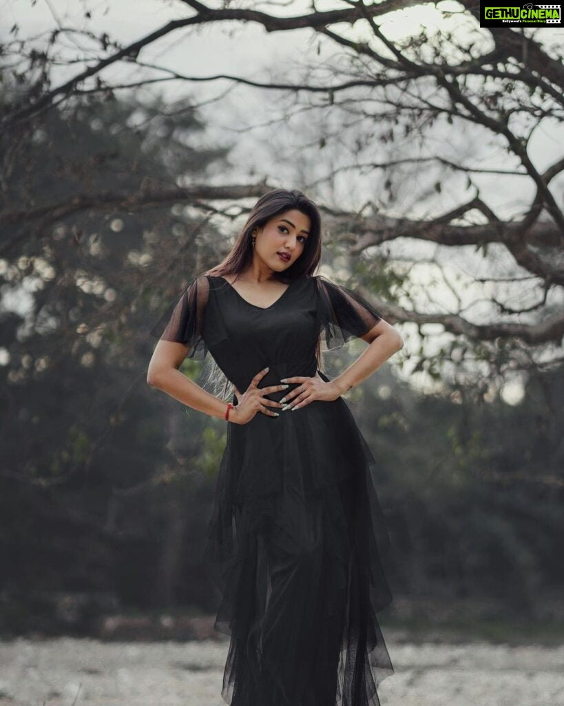 Women Stylish Black Sleek Dress
