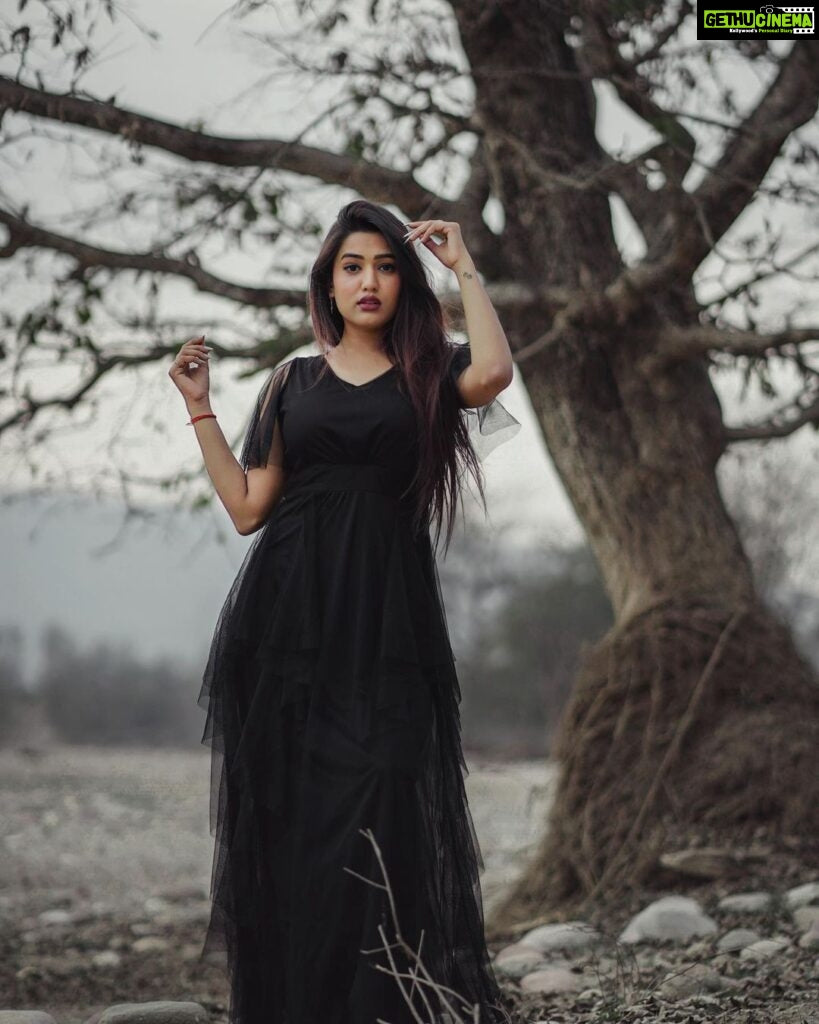Women Stylish Black Sleek Dress