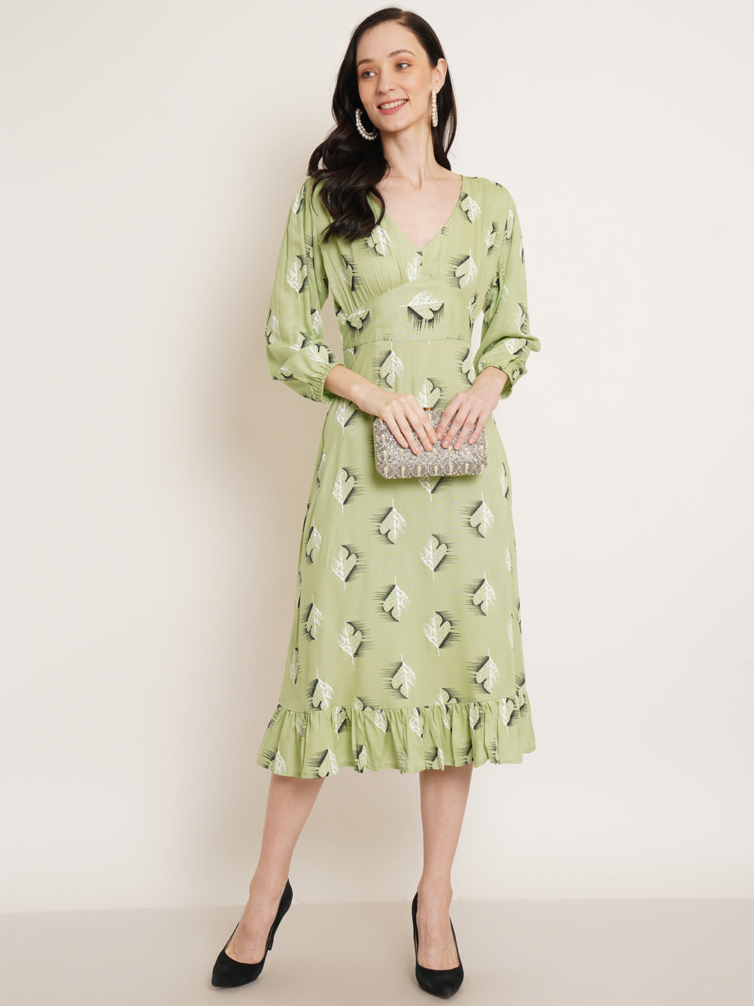 Women Green Floral Printed A-Line Midi Dress