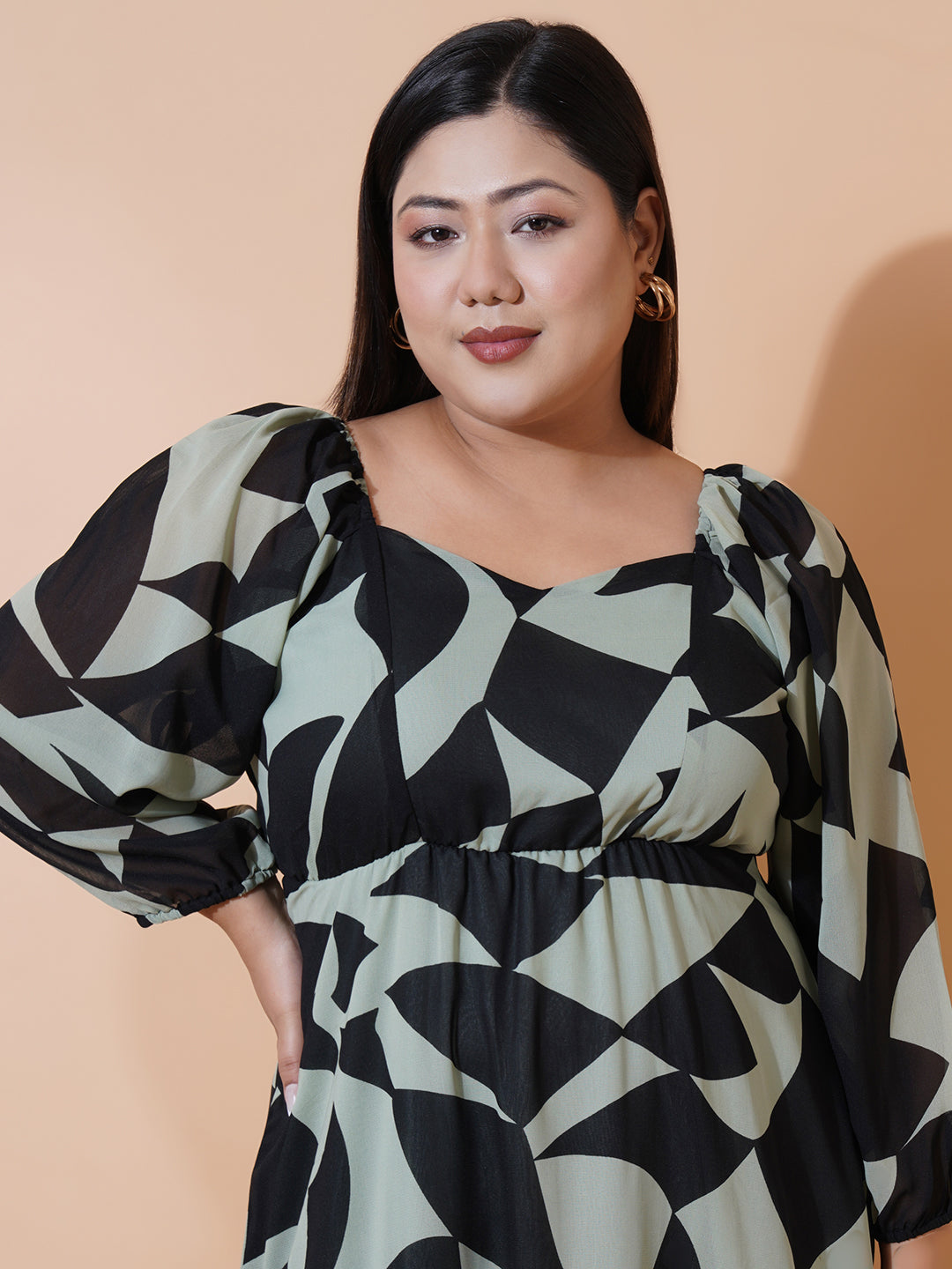 Women Plus size Georgette Sweetheart Neck Puff Sleeves Tiered Maxi Dress