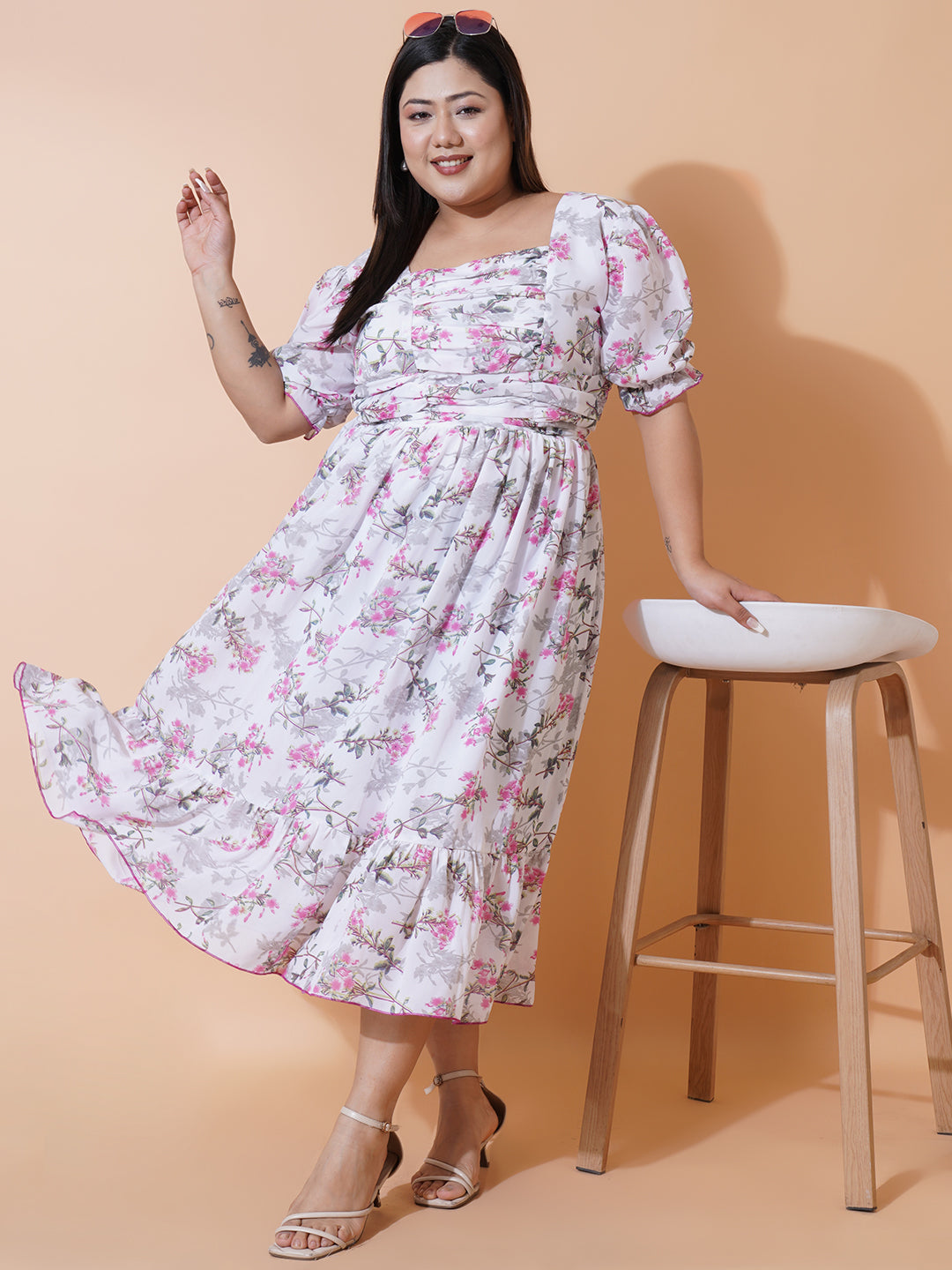 Women Plus size Georgette Sweetheart Neck Puff Sleeves Tiered Maxi Dress