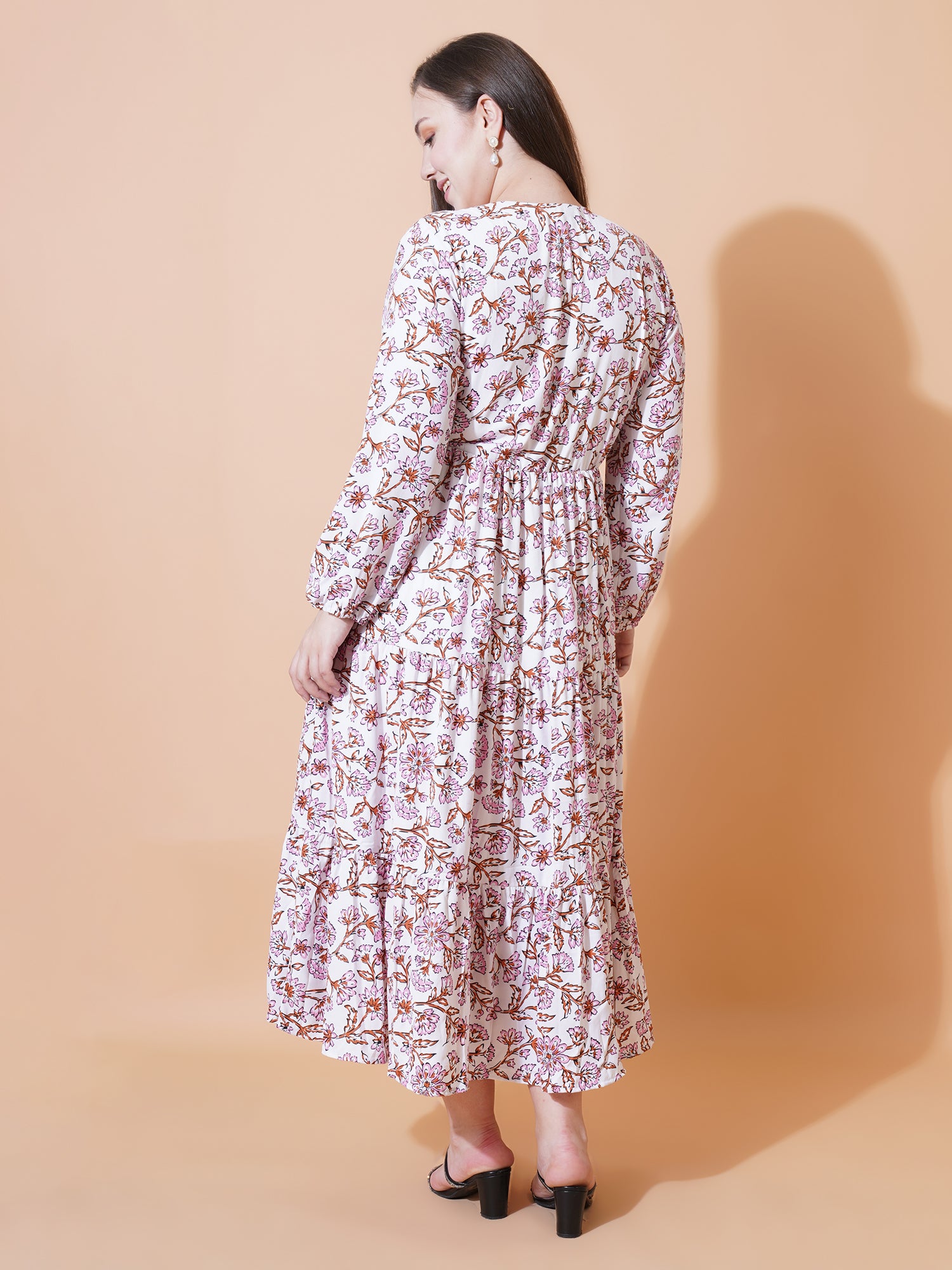 Women Plus Size Floral Printed Tie-Up Neck Puff Sleeve Crepe Fit & Flare Midi Dress