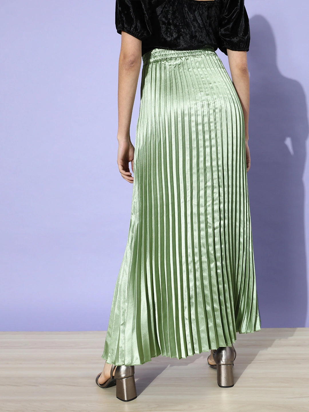 Women Green Solid Pleated Skirt