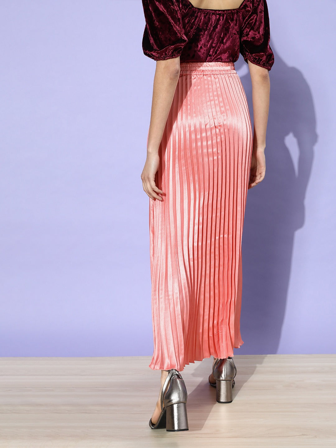 Women Pretty Pink Solid Pleated Skirt