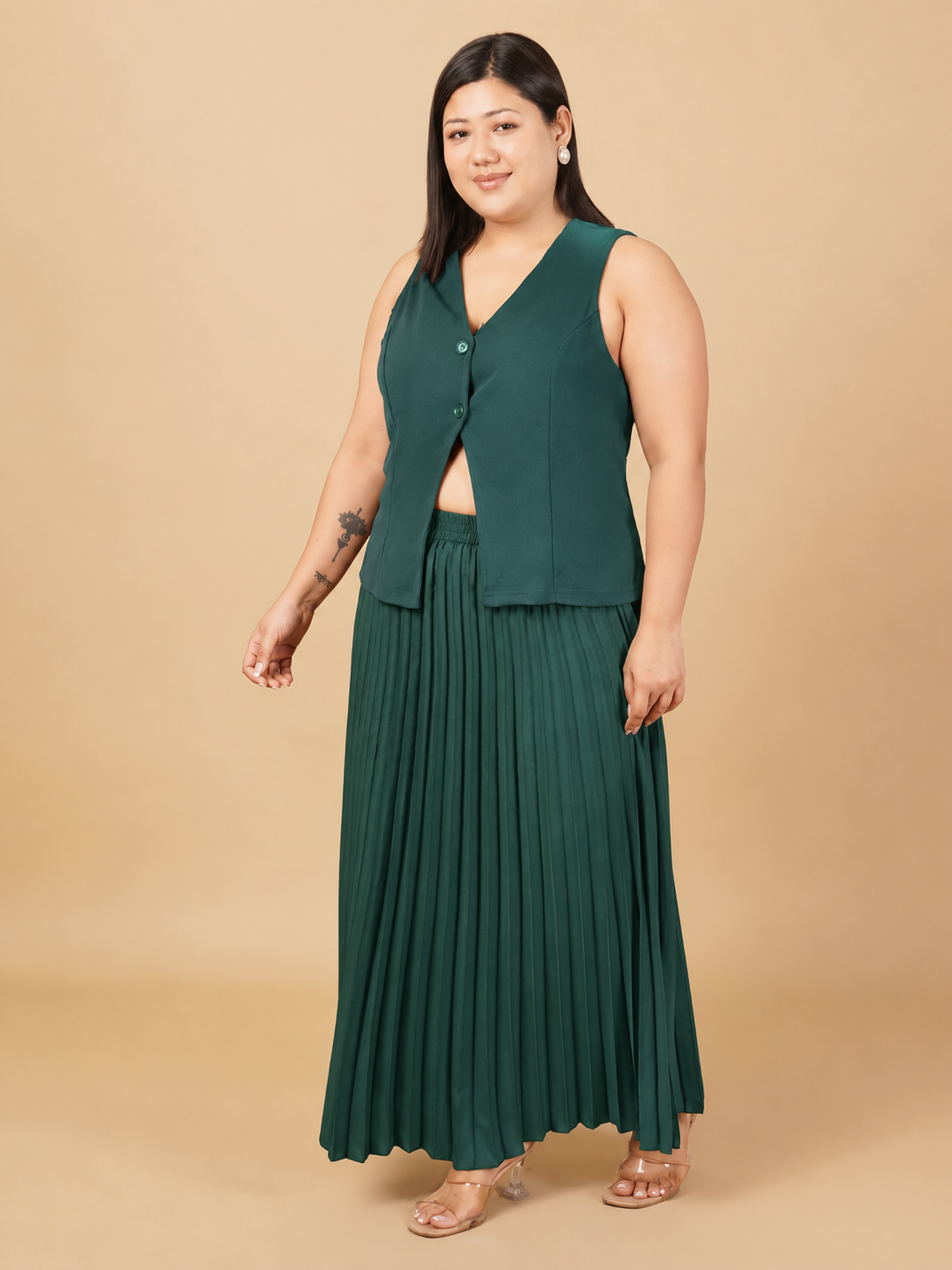 U&F Beyond Plus Size Emerald Pleated Co-Ord Set