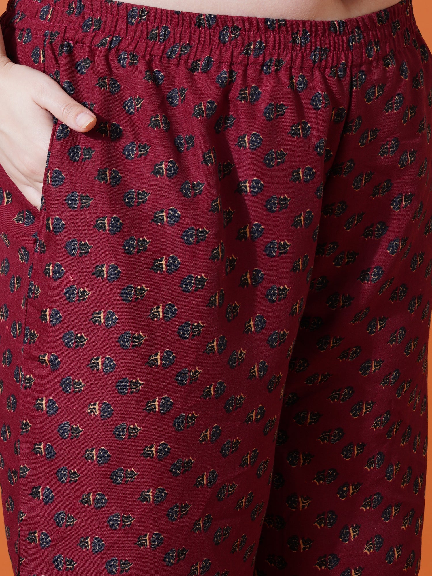 Women Plus Size Maroon Abstract Printed Spread collar Night suit