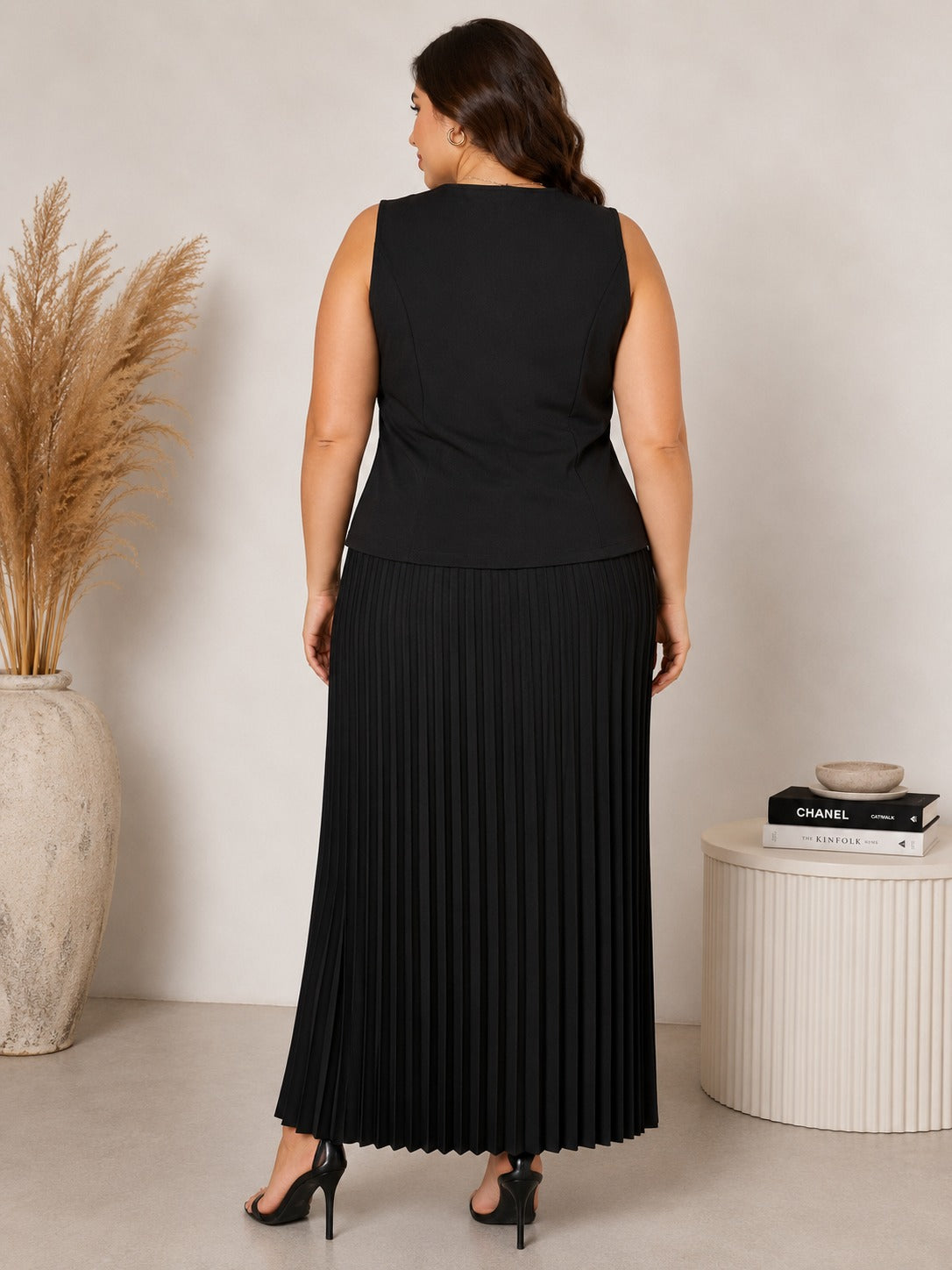 U&F Beyond Plus Size Noir Pleated Elegance Co-Ord Set