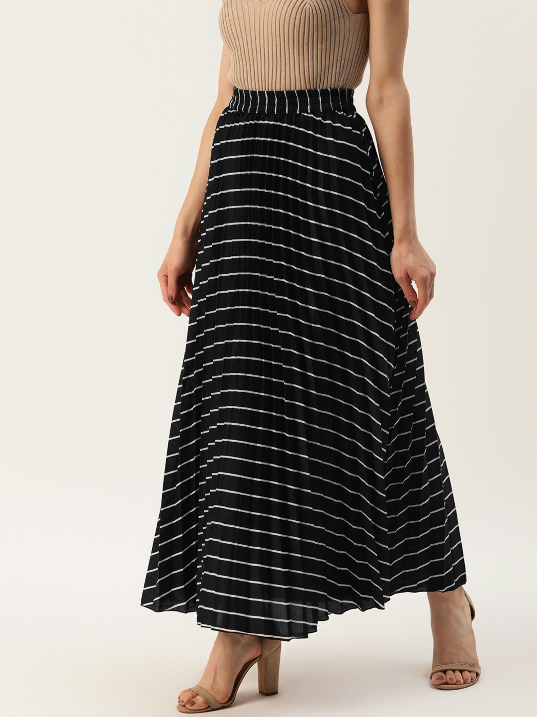 Women Black & White Striped Pleats Flared Skirt
