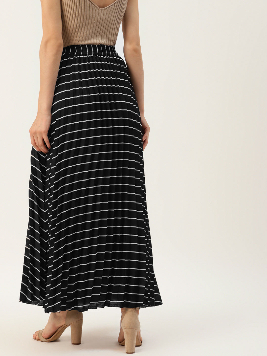 Women Black & White Striped Pleats Flared Skirt