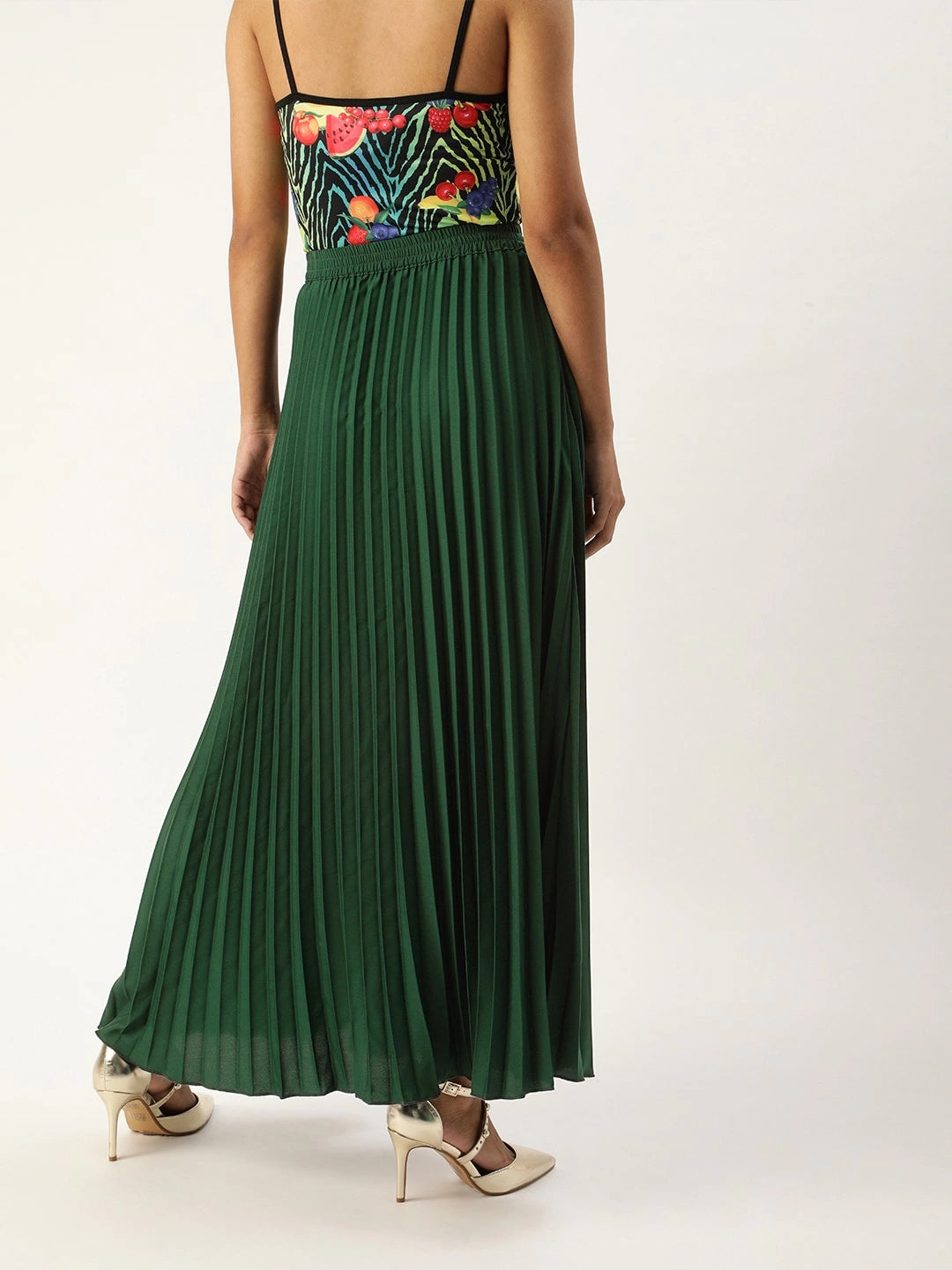 Women Green Solid Pleated Flared Skirt