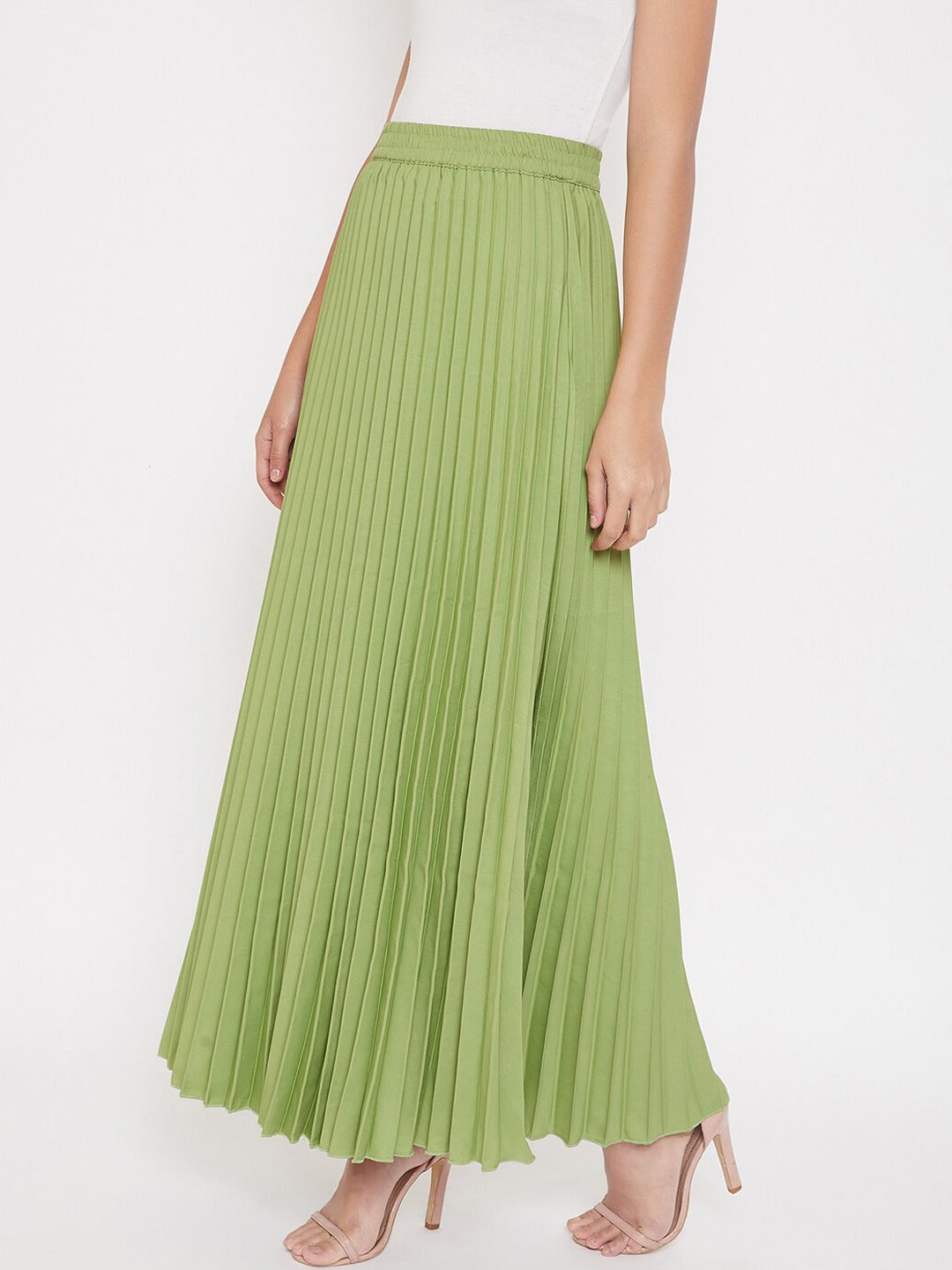 Women Green Solid Pleated Flared Skirt
