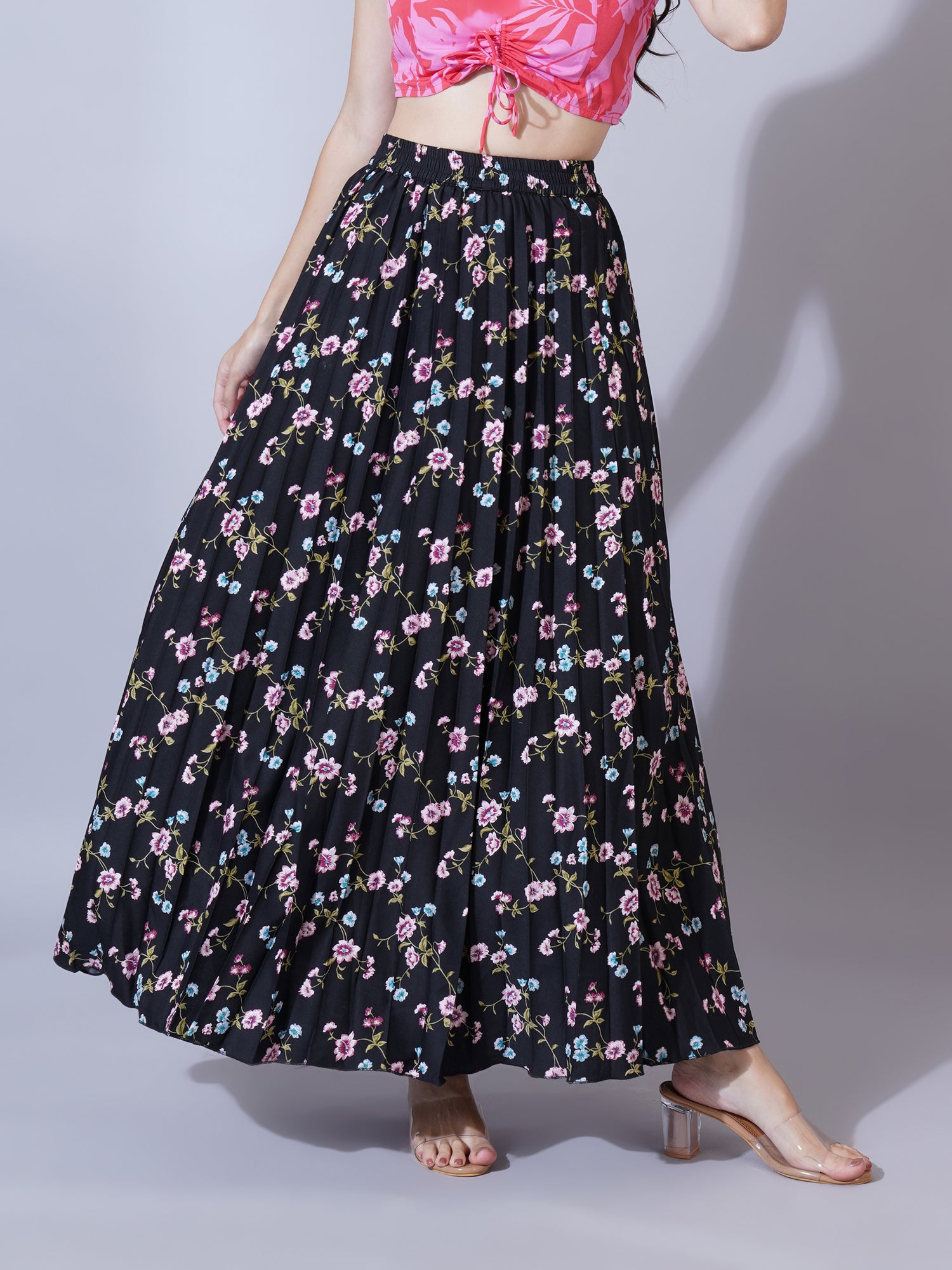 Women Black & Burgundy Floral Printed Pleated Flared Skirt