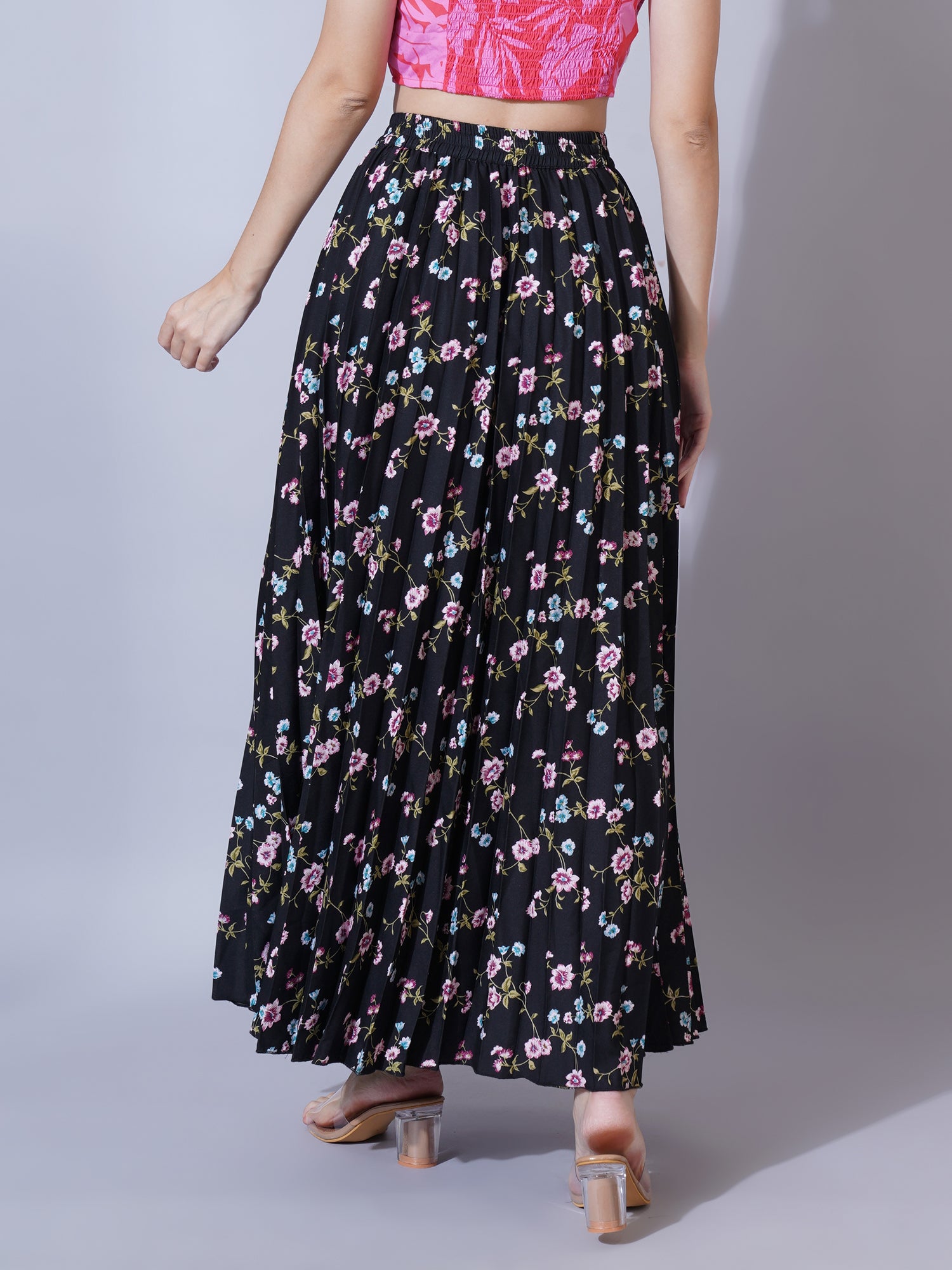 Women Black & Burgundy Floral Printed Pleated Flared Skirt