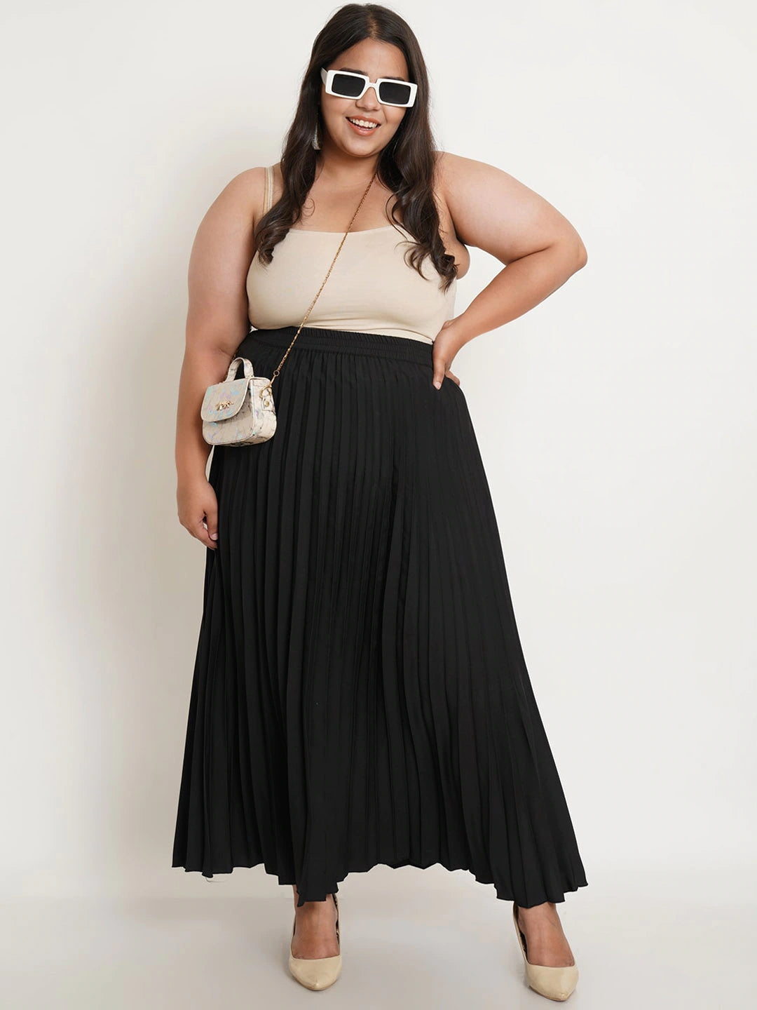 Women Plus Size Black Solid Pleated Maxi Skirt