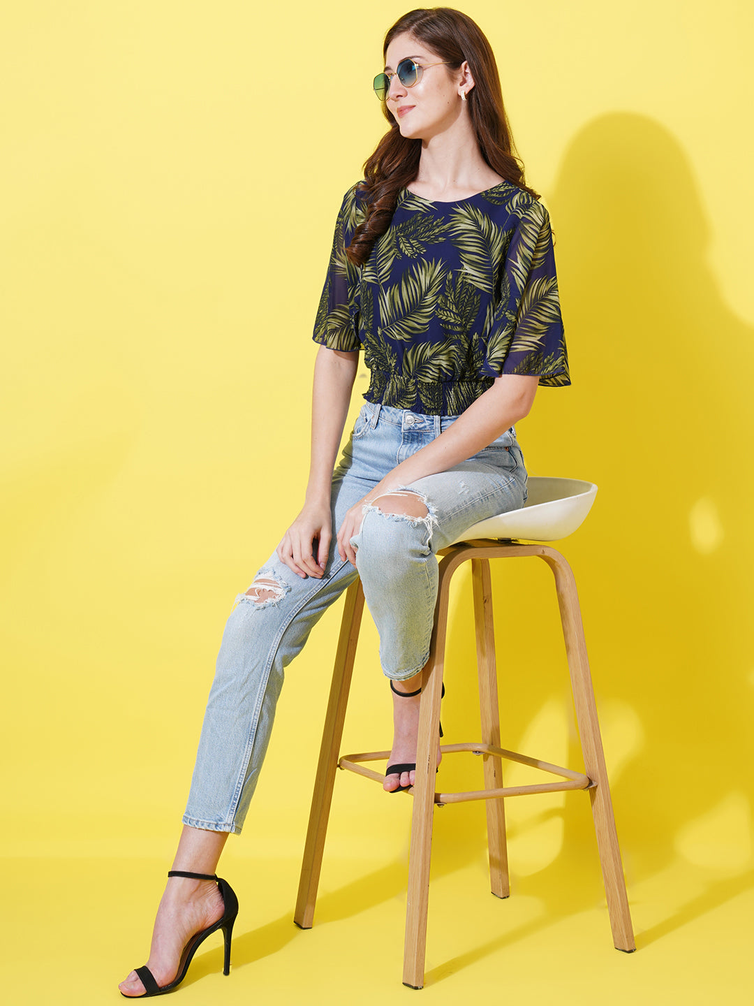 Women Tropical Printed Round Neck Crop Top