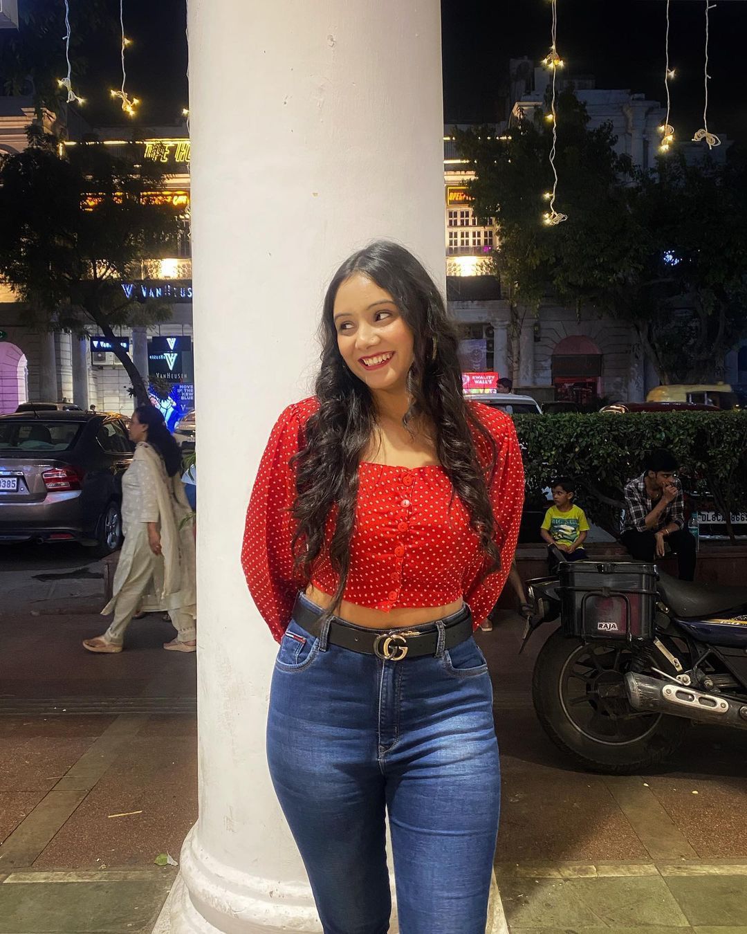 Women Red & White Polka Dot Print Sweetheart Neck Power Shoulders Crop Top