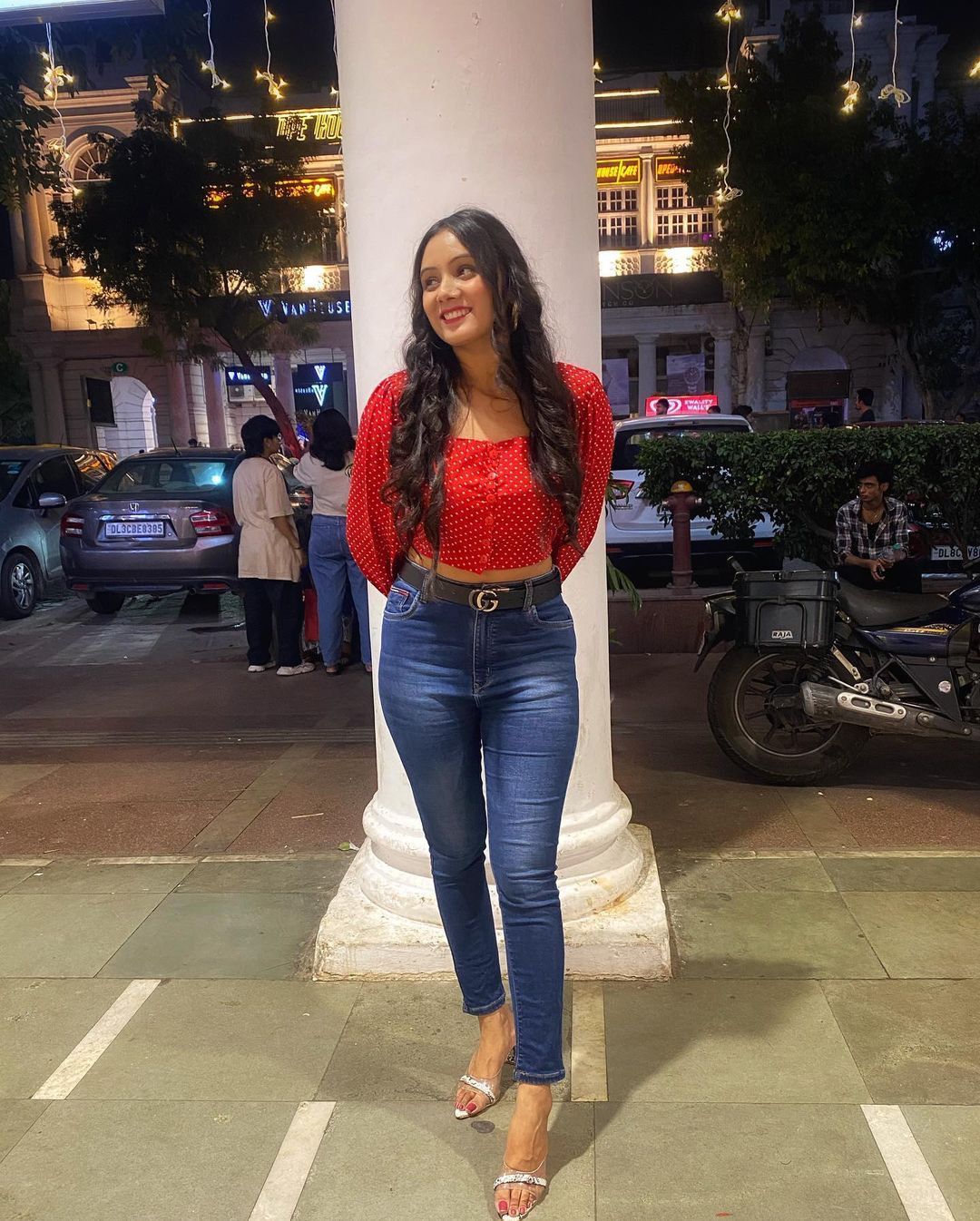 Women Red & White Polka Dot Print Sweetheart Neck Power Shoulders Crop Top