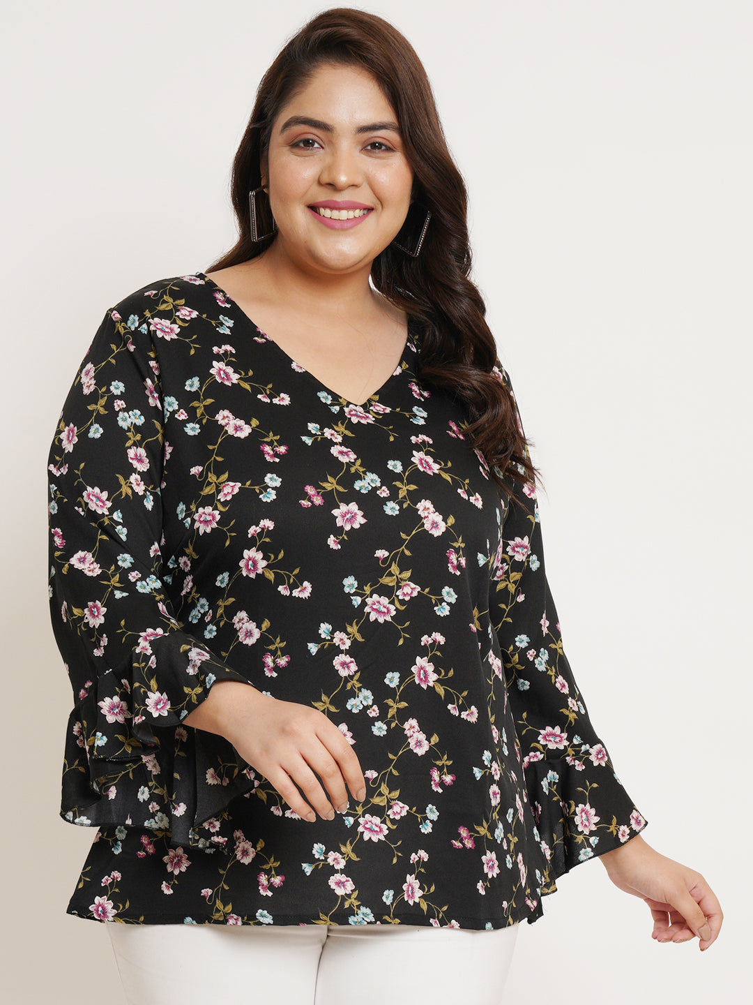 Women Plus Size Floral Printed V-Neck Crepe Top