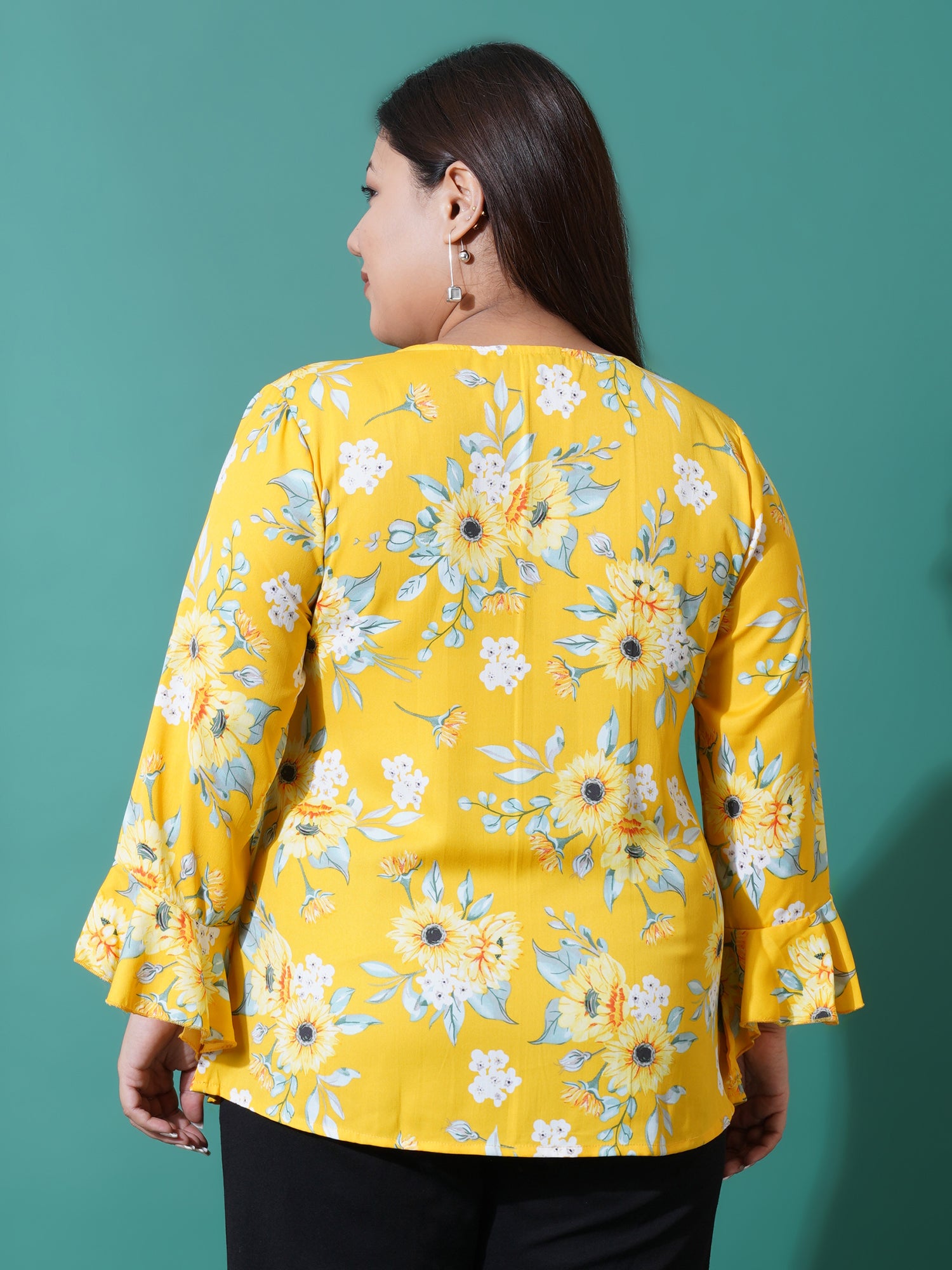 Women Plus Size Floral Print Bell Sleeve Ruffles Top