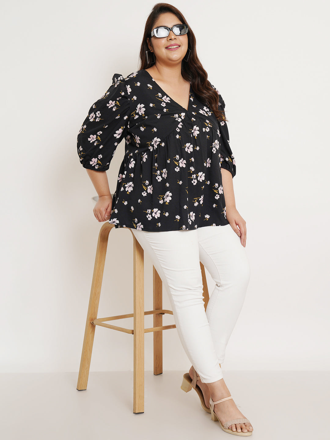 Women Plus Size Floral Printed V-Neck Top