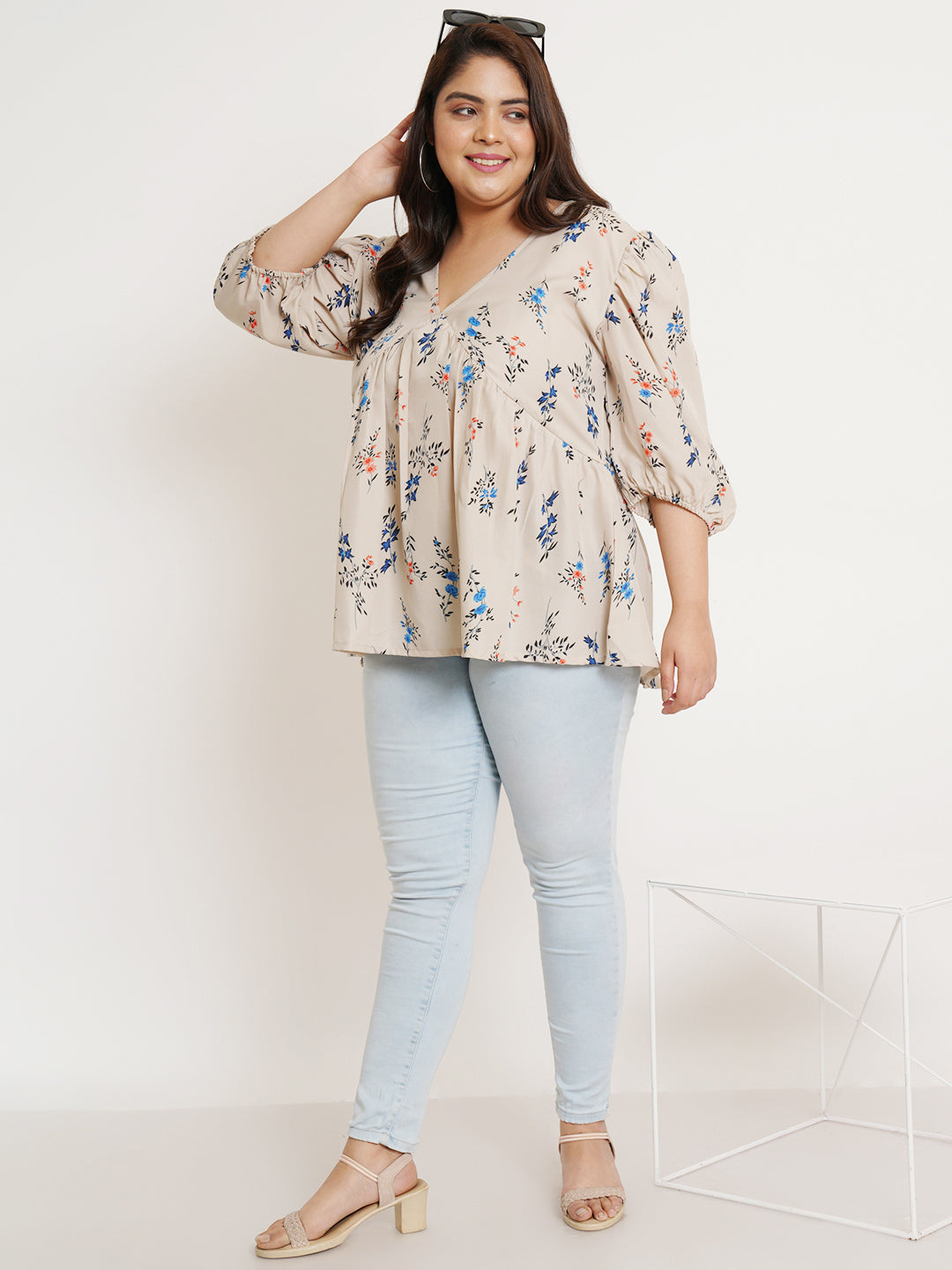 Women Plus Size Floral Printed V-Neck Top