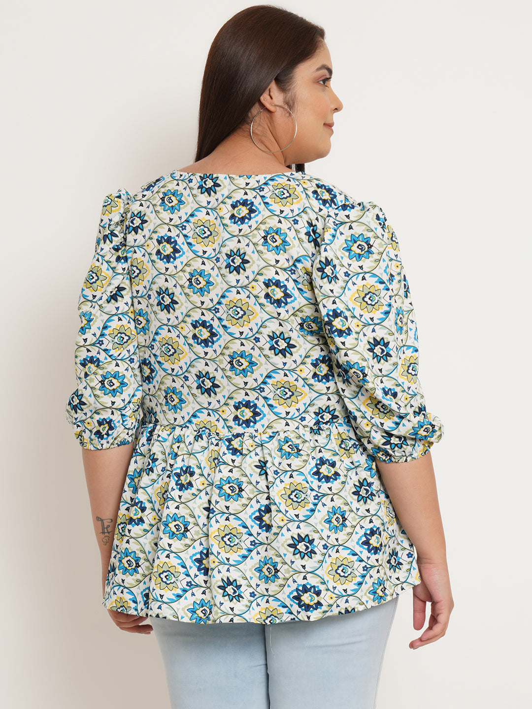 Women Plus Size Floral Printed V-Neck Top