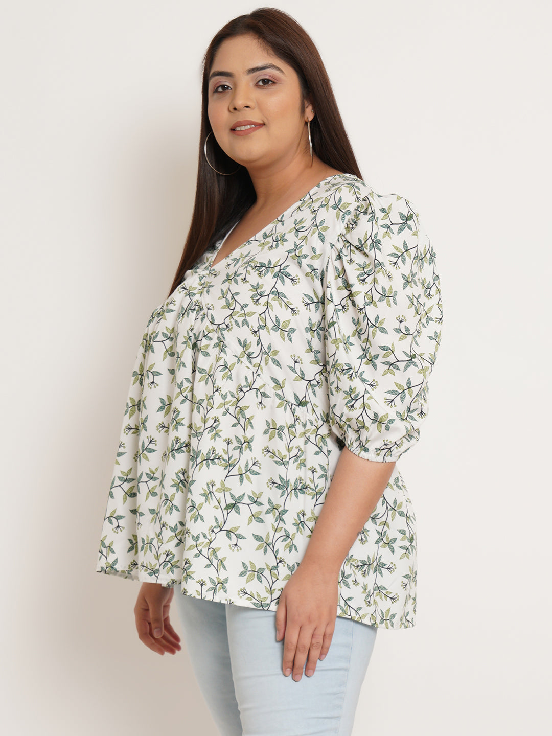Women Plus Size Floral Printed V-Neck Top