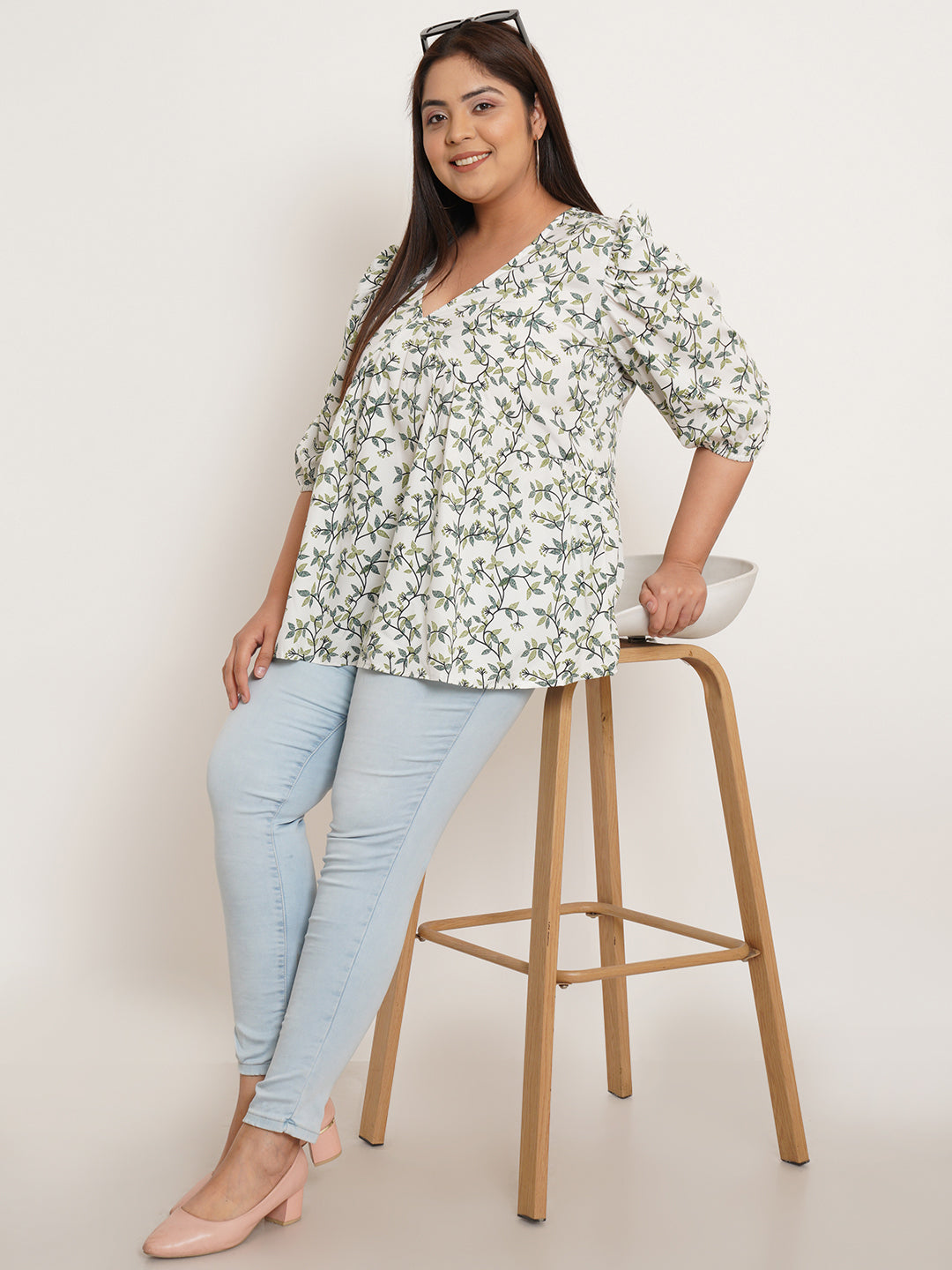 Women Plus Size Floral Printed V-Neck Top