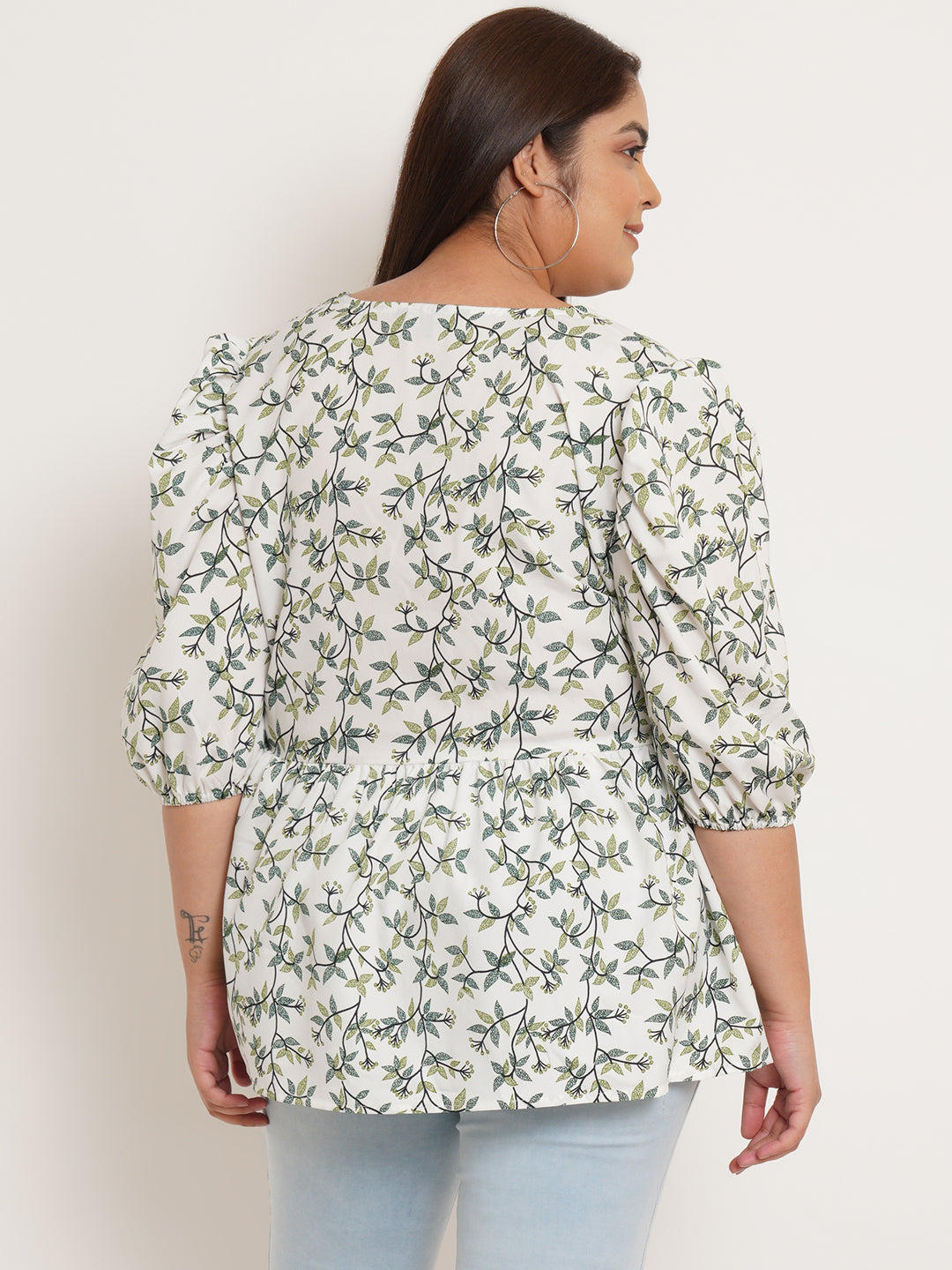 Women Plus Size Floral Printed V-Neck Top