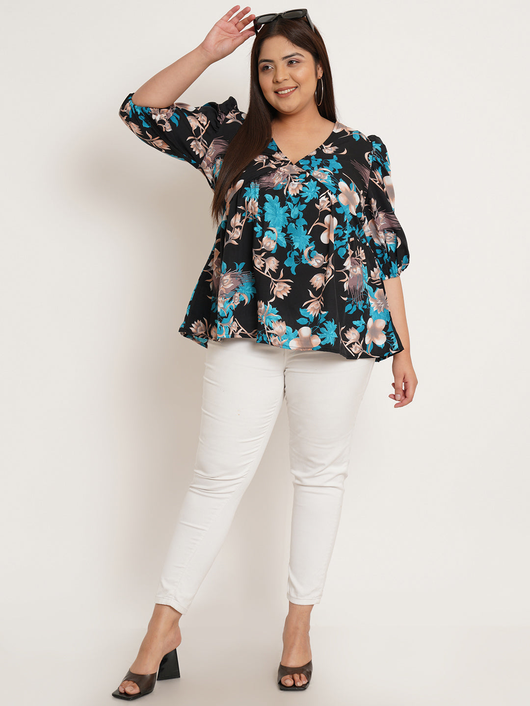 Women Plus Size Floral Printed V-Neck Top