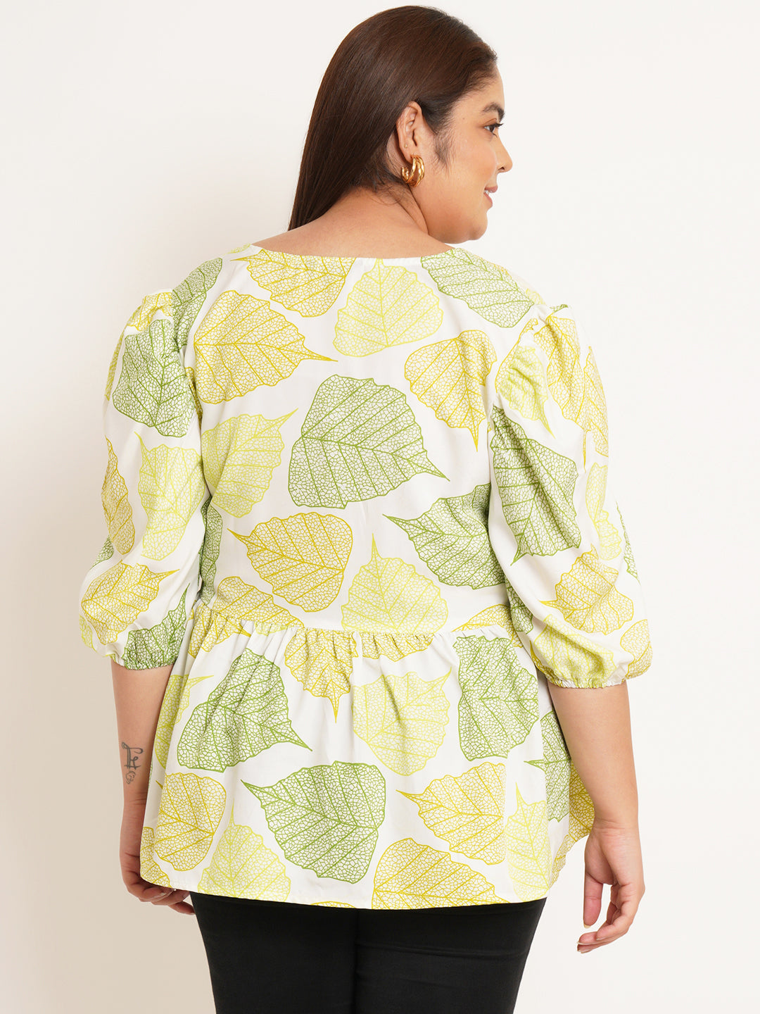 Women Plus Size Floral Printed V-Neck Top