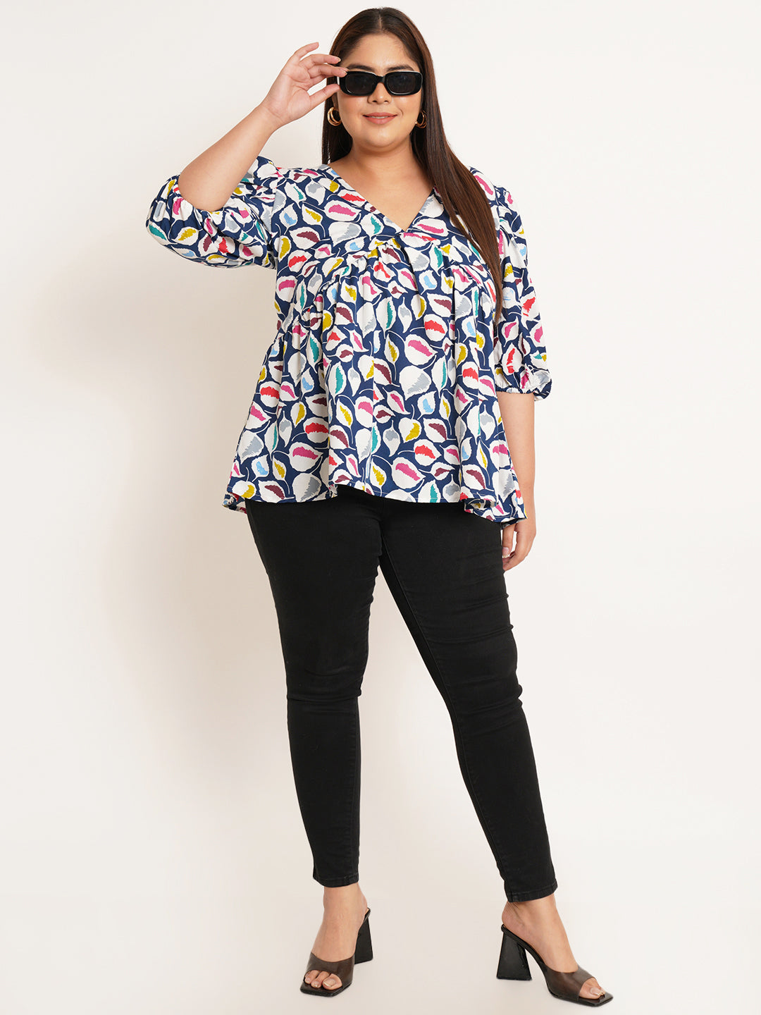 Women Plus Size Floral Printed V-Neck Top