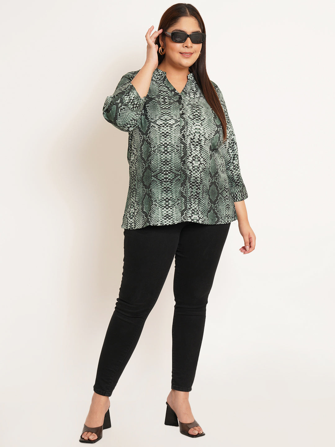 Women Plus Size Abstract Printed Mandarin Collar Top