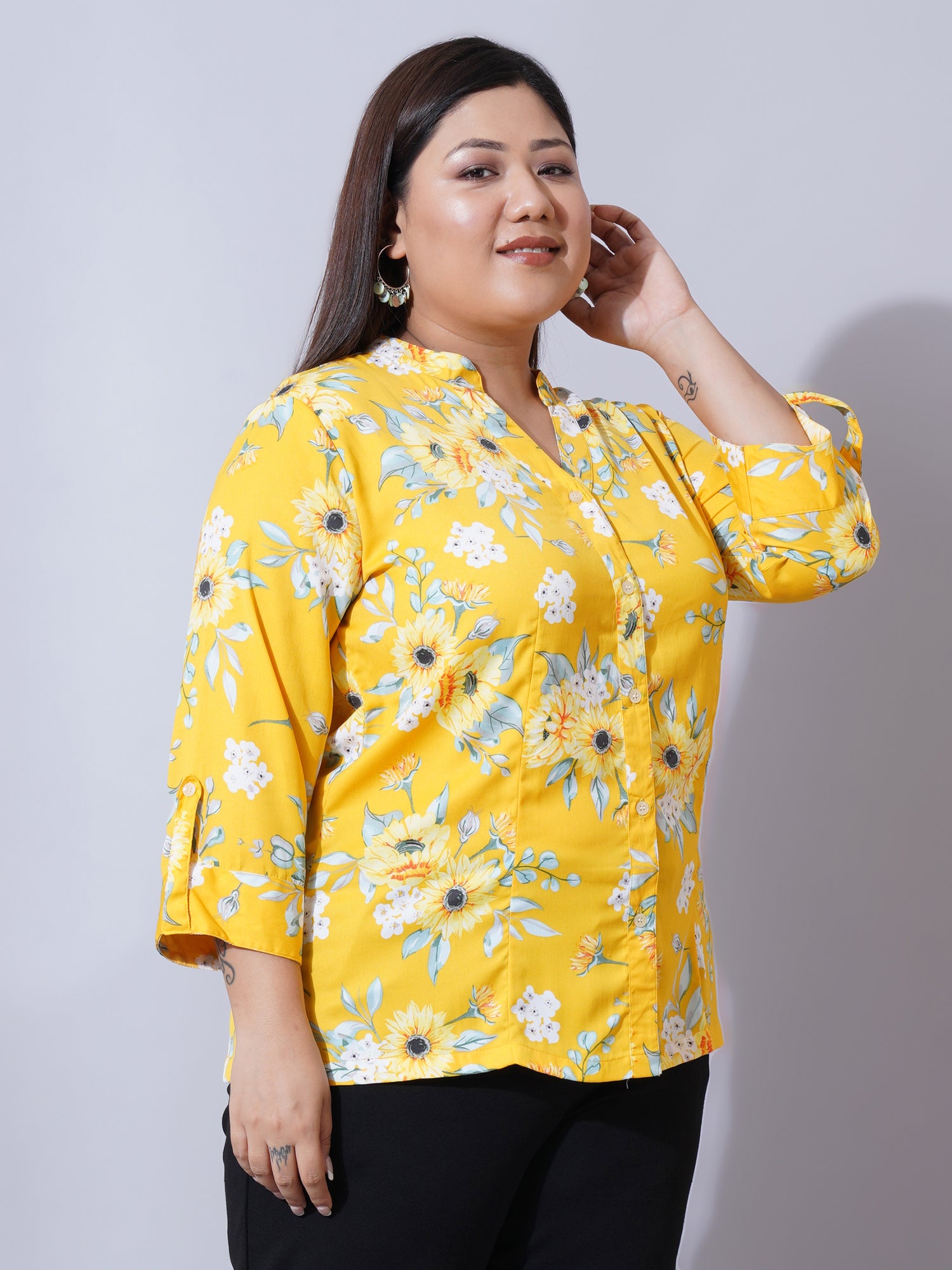 Women Plus Size Relaxed Floral Opaque Printed Casual Shirt