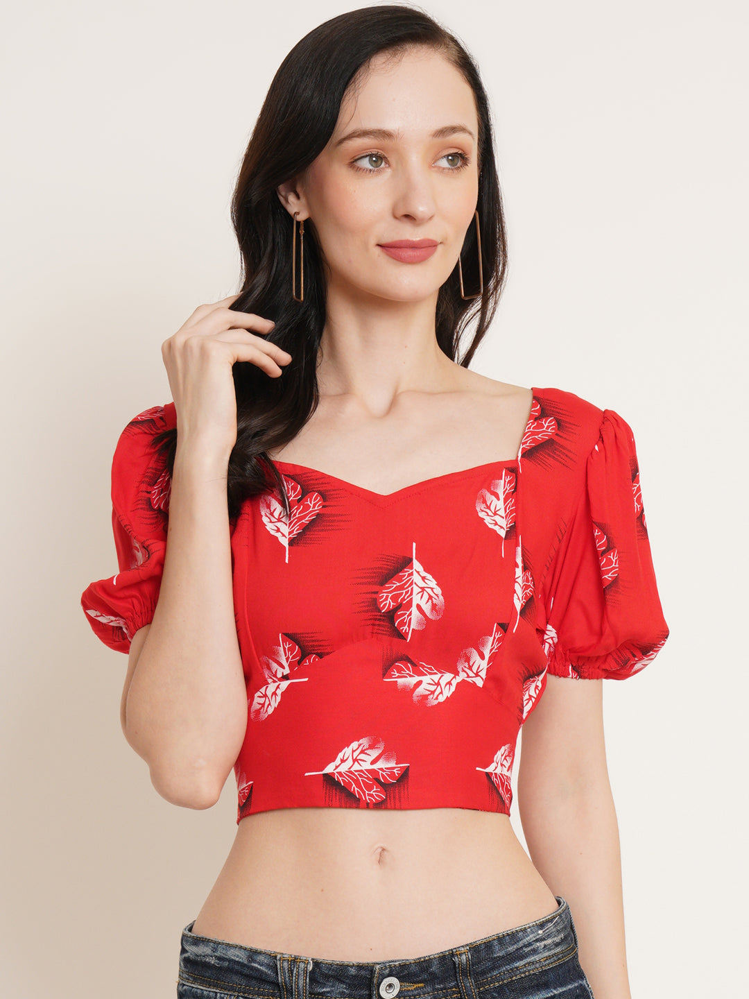Women Red & White Conversational Printed Sweetheart Neck Puff Sleeves Crop Top