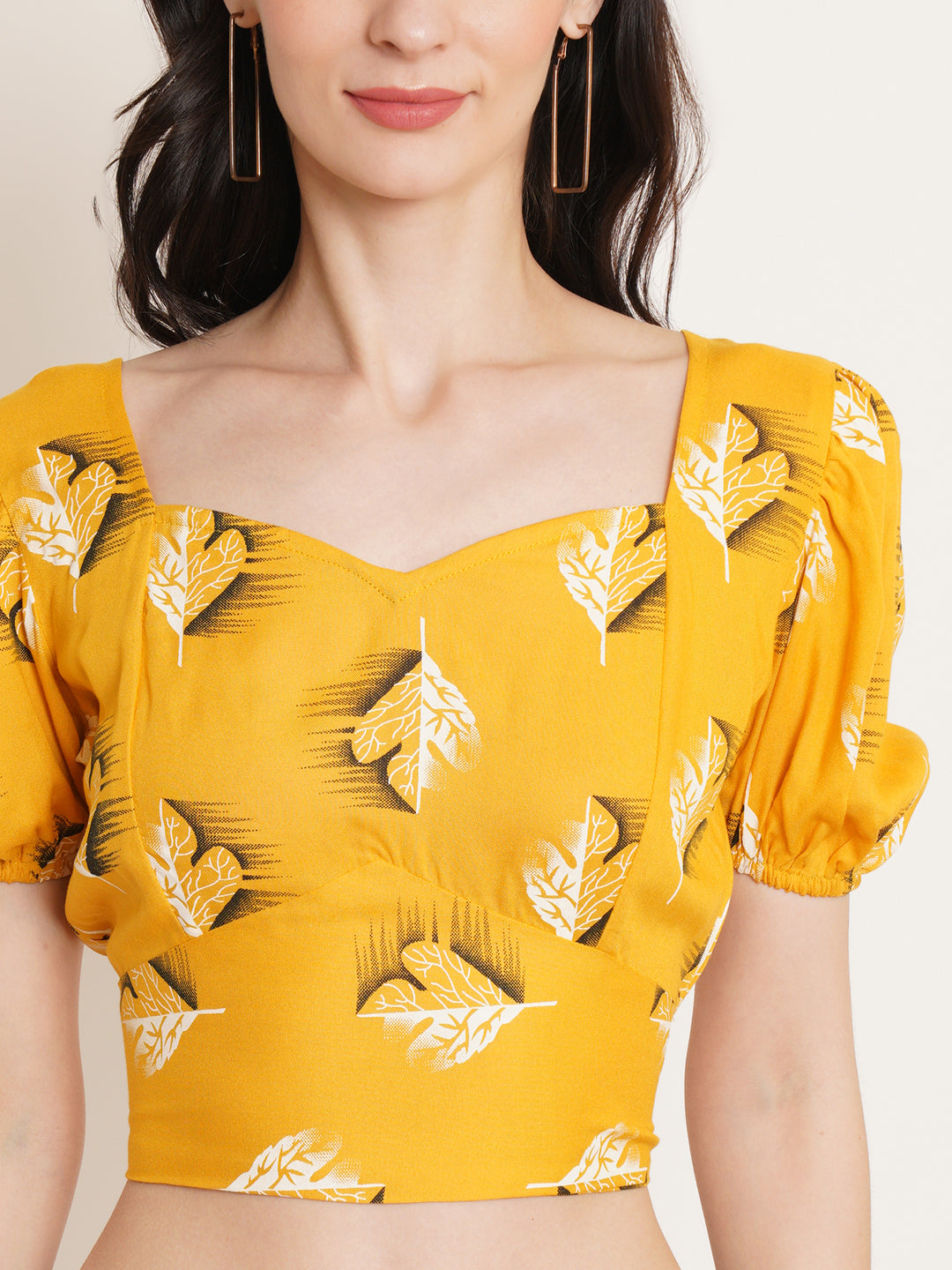 Women Yellow & White Conversational Printed Sweetheart Neck Puff Sleeves Crop Top