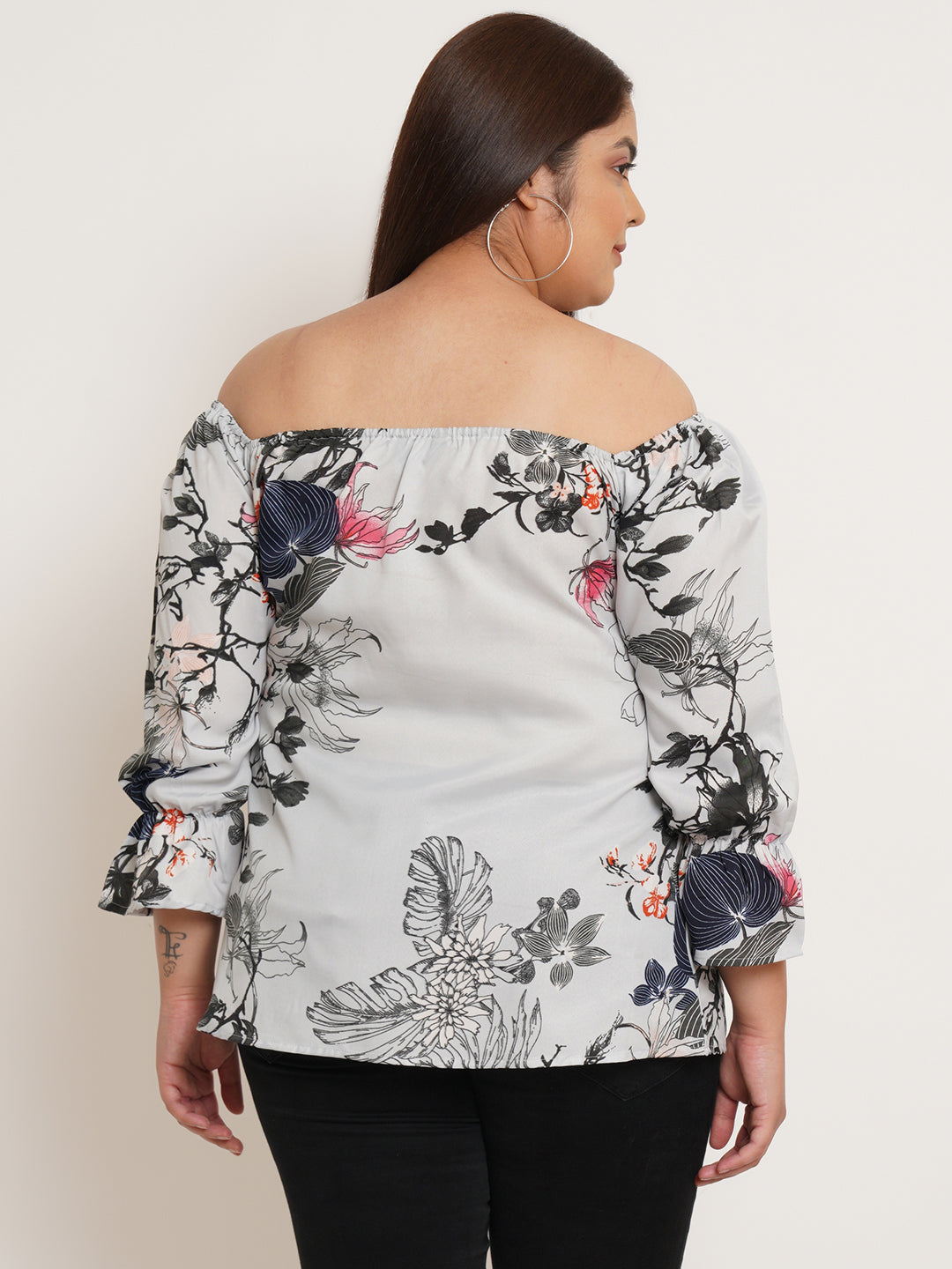 Women Plus Size Floral Printed Tie-Up Neck Crepe Top