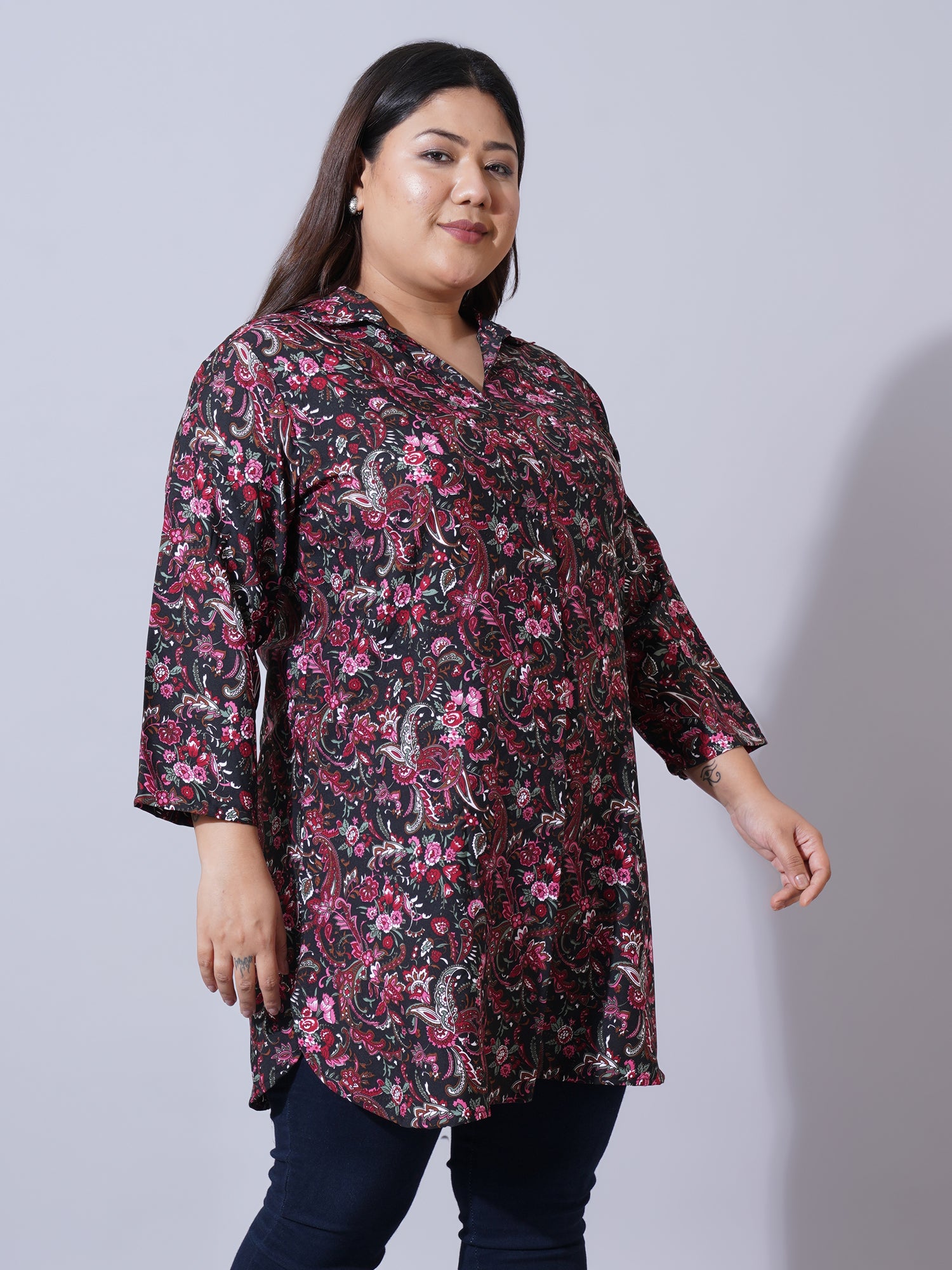Women Plus Size Black Floral Printed Shirt Style Longline Top