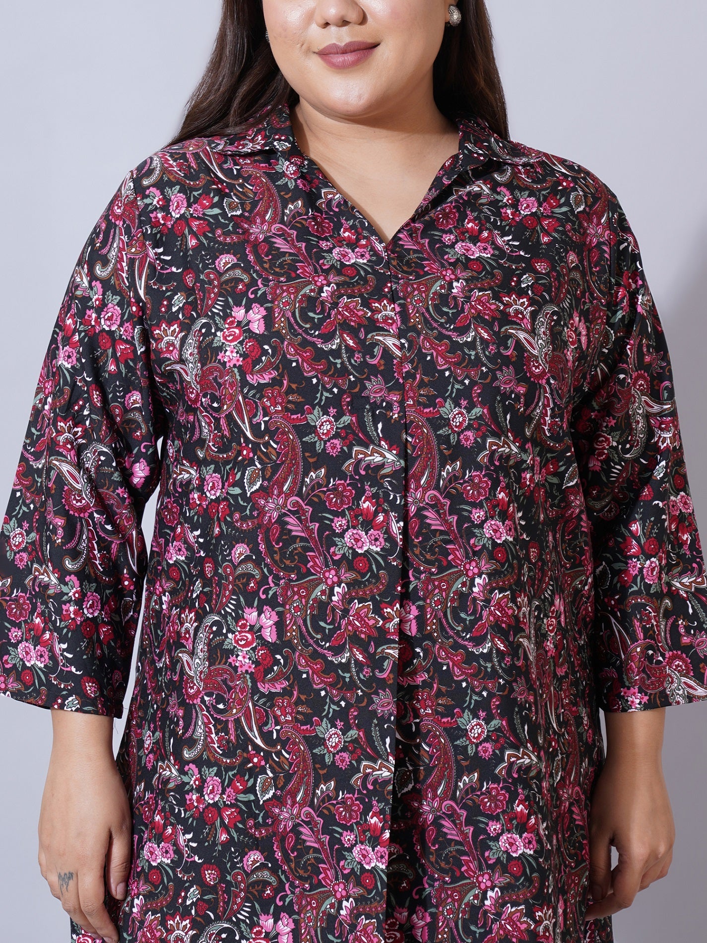 Women Plus Size Black Floral Printed Shirt Style Longline Top