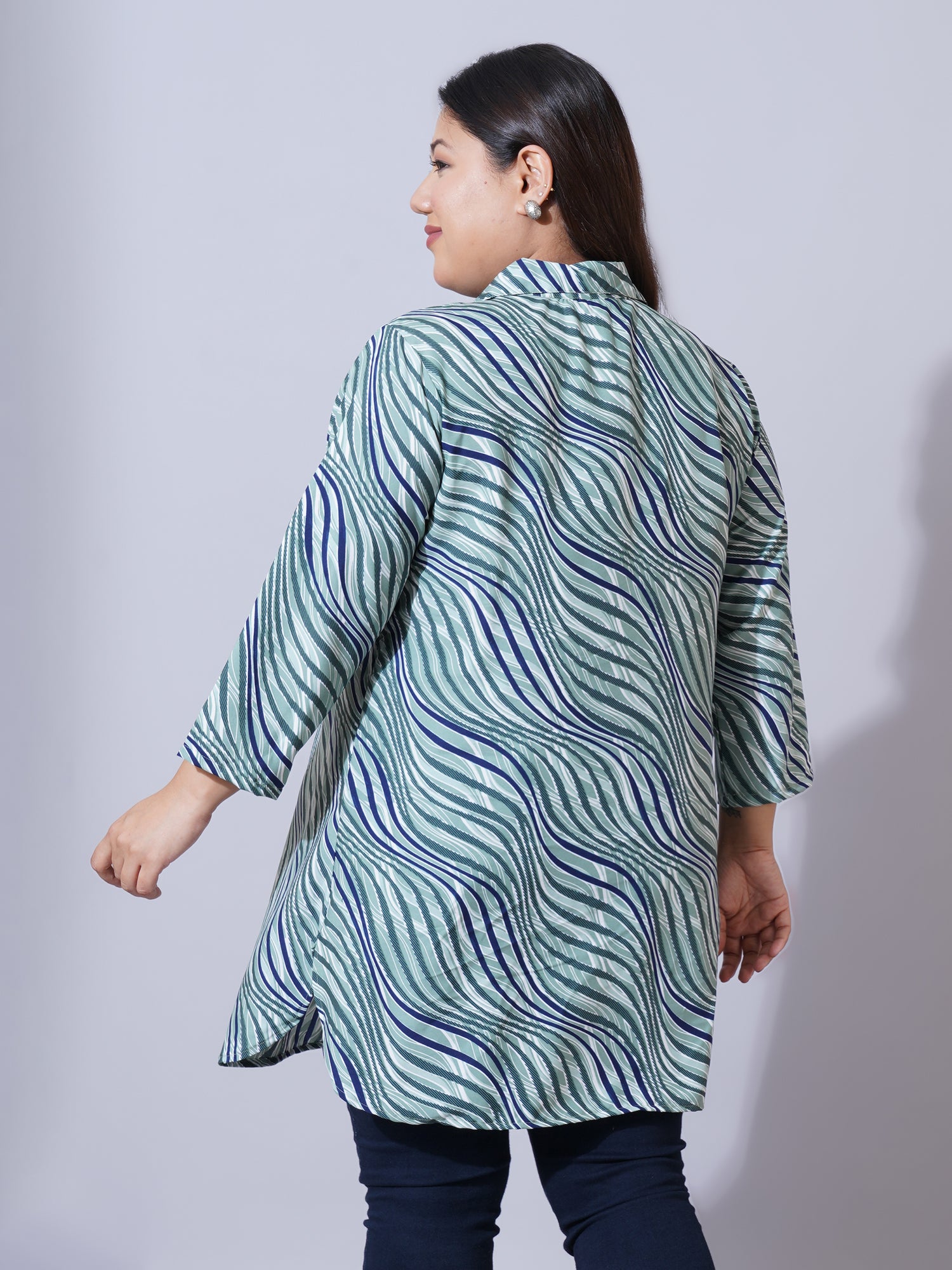 Women Plus Size Blue Animal Printed Shirt Style Longline Top