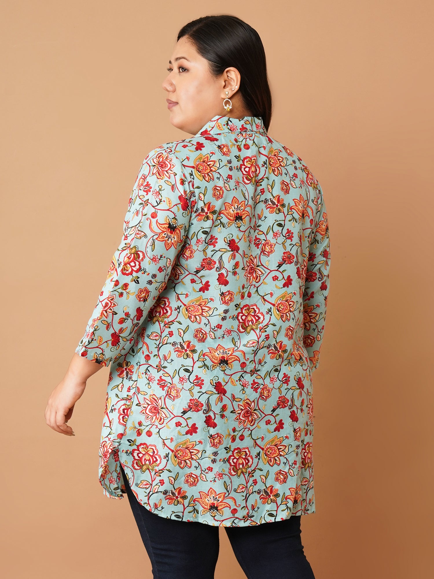 U&F Beyond Plus Size Green Floral Printed Longline Shirt Style Top