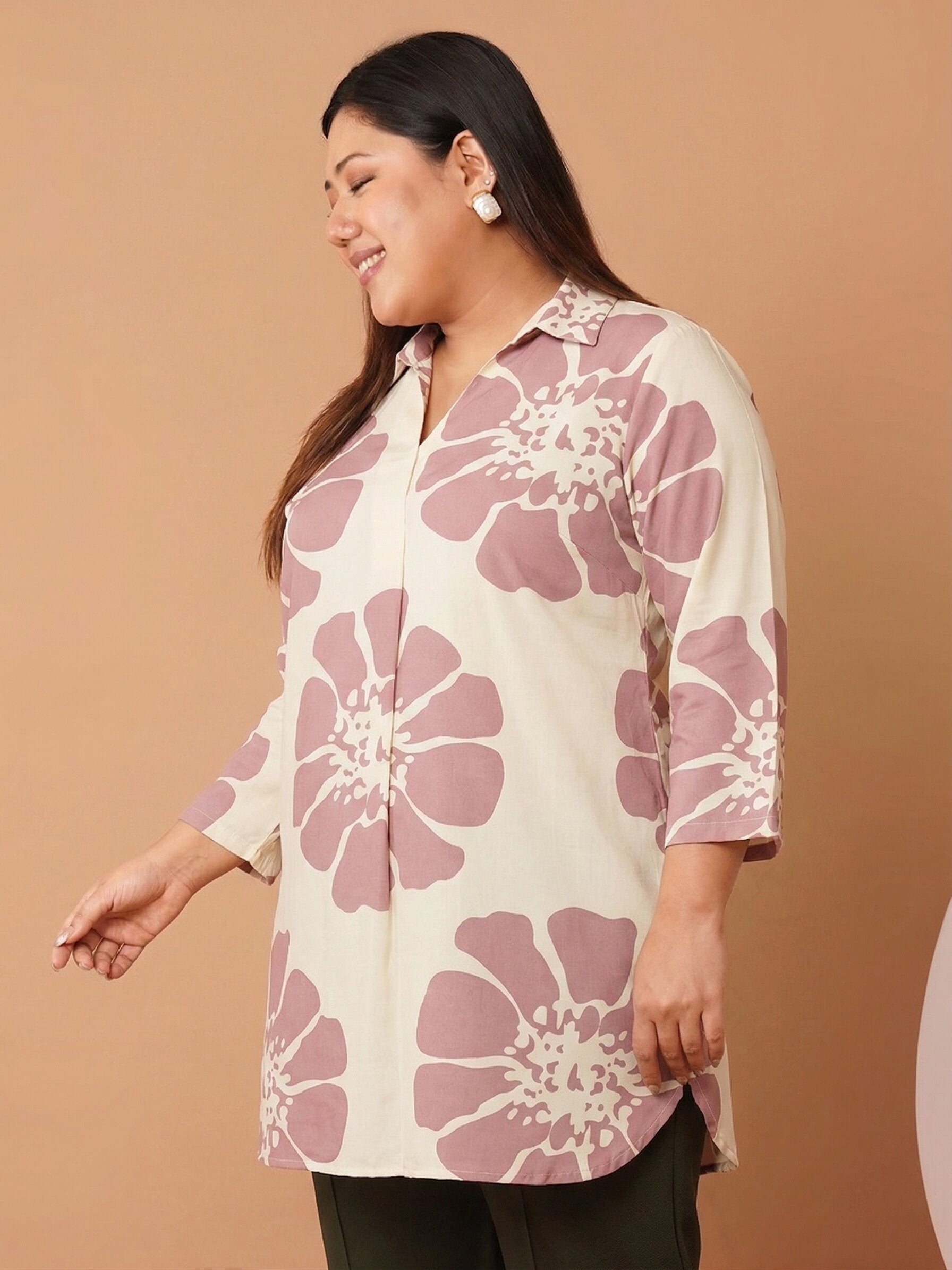 U&F Beyond Women`s Plus Size Blush Bloom Cotton Printed Shirt Style Top