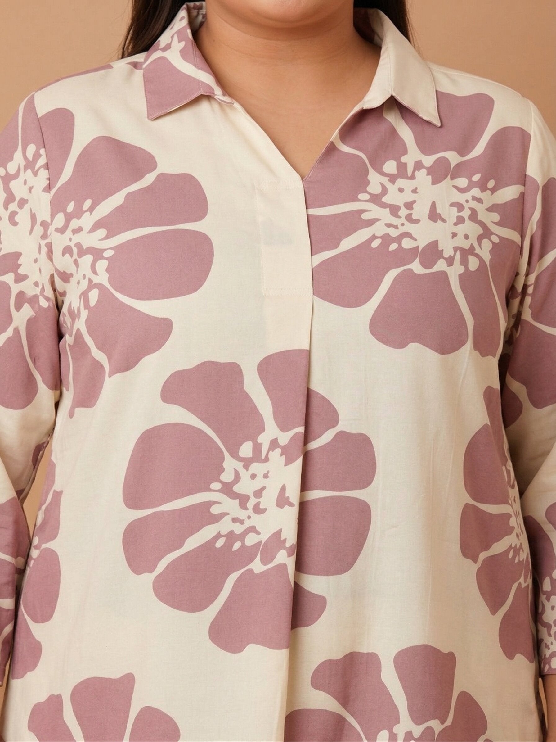 U&F Beyond Women`s Plus Size Blush Bloom Cotton Printed Shirt Style Top