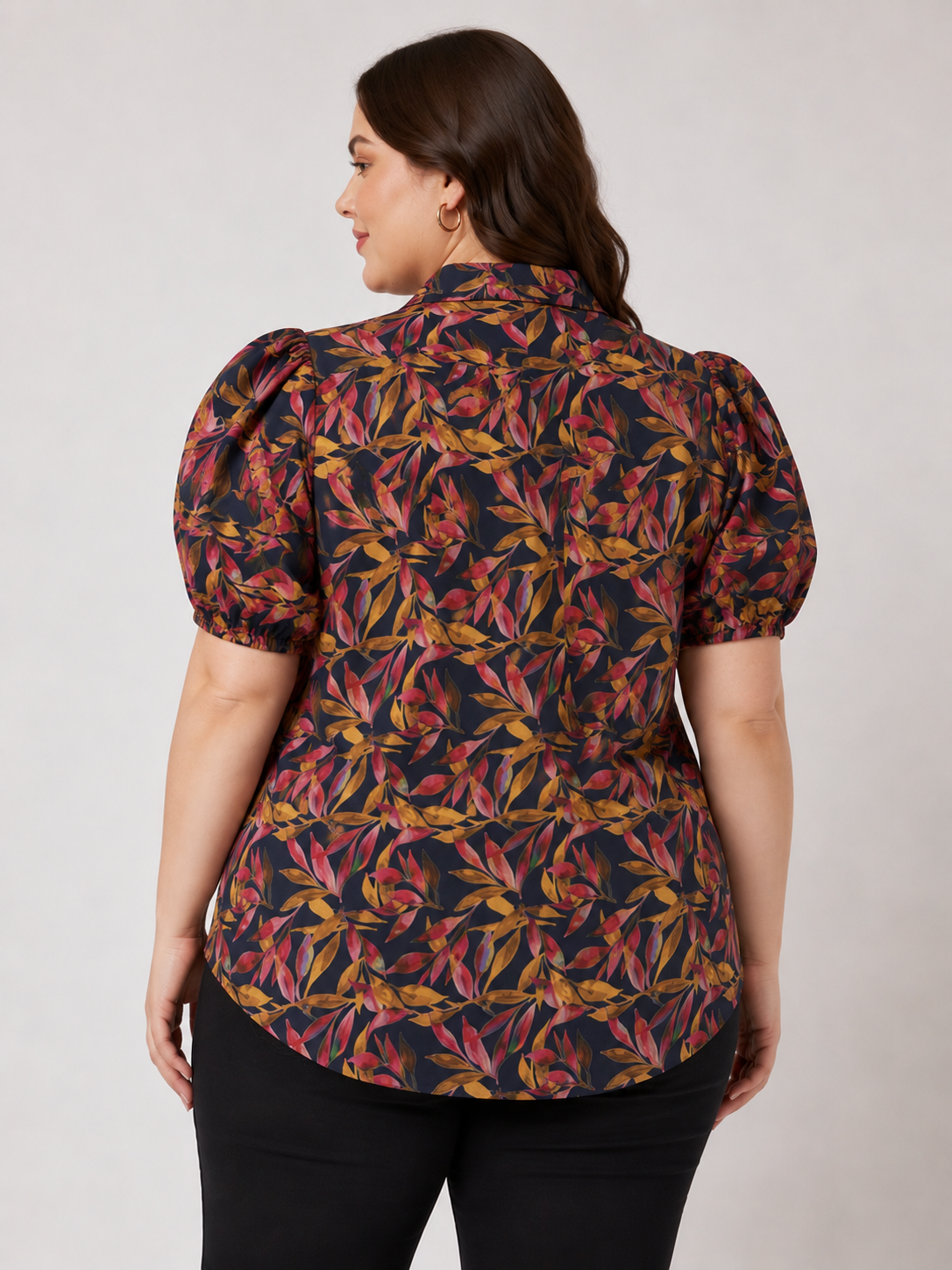 U&F Beyond Black Multi Floral Printed Puff Sleeve Plus Size Top